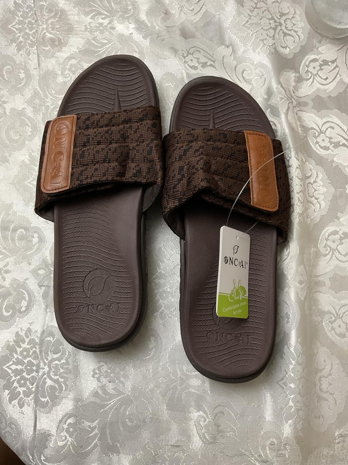 ONCAI Mens Sandals, Arch Support Sport Slides Open Toe Adjustable Straps Orthotic Cushioned Footbed for Plantar Fasciitis Rubber Soles Size 7.5-15 customer photo 1