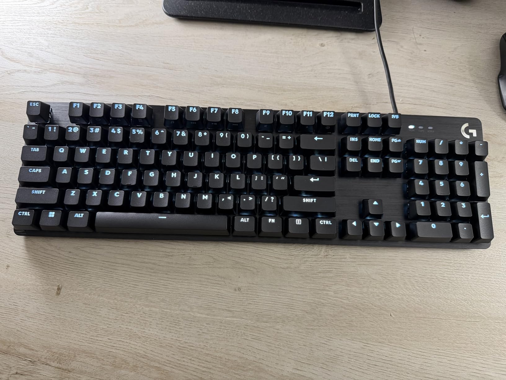 Logitech G413 SE Full-Size Mechanical Gaming Keyboard - Black customer photo 1