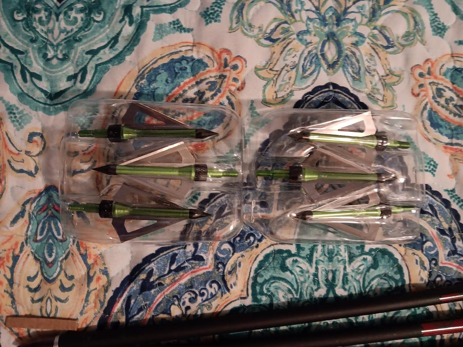 LWANO Crossbow Bolts 20 22 Inch Carbon Archery Arrows 12 Pack and 6 Pack Hunting Broadheads kit customer photo 2