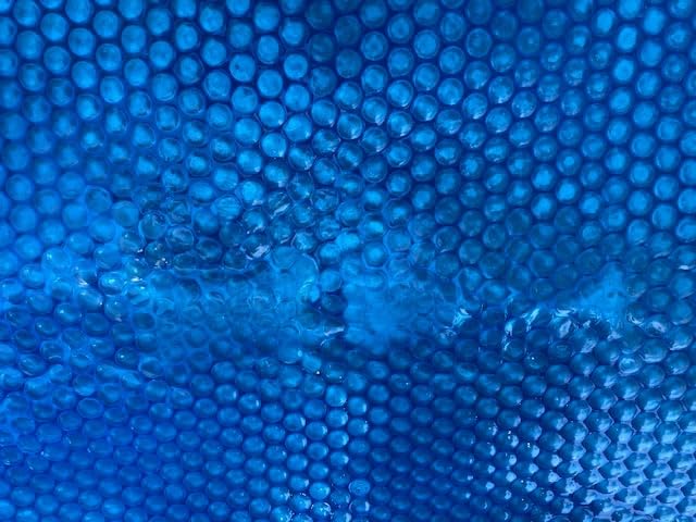 Hot Tub Bubble Blanket - 8 x 8 FT 16-Mil Square Pool Spa Solar Cover | Heavy Duty Floating Heat Retaining Thermal Blanket for Insulating Solar Heating customer photo 1