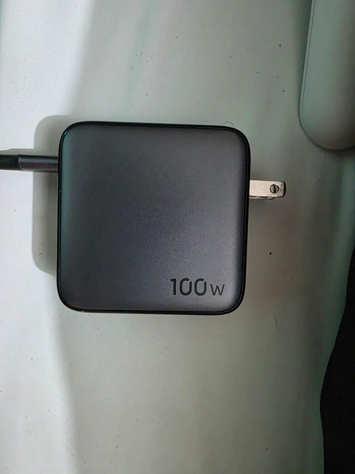 UGREEN Nexode 100W GaN USB C Charger, 4-Port Fast Laptop Charger customer photo 1