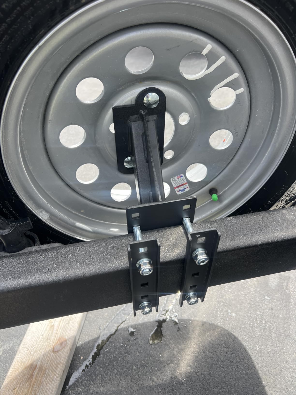 Qualward Spare Tire Mount Bracket for Trailer, Spare Tire Carrier Powder Coat Steel Black, Fits Most 4 & 5 & 6 Lugs Wheels on 4