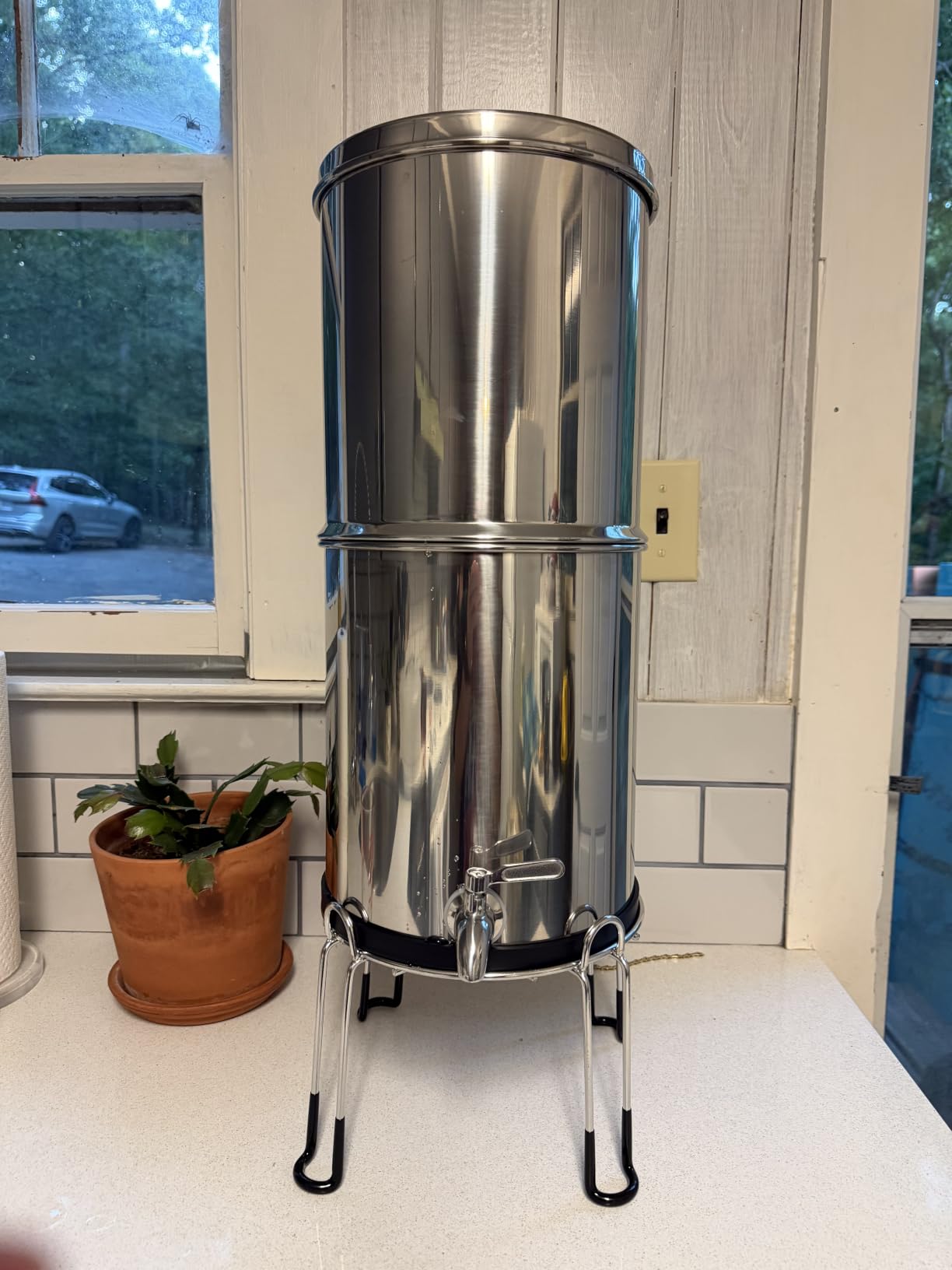 Purewell 3-Stage 0.01μm Ultra-Filtration Gravity Water Filter System, NSF/ANSI 42&372 Certification, 304 Stainless Steel Countertop System with 2 Filters and Stand, Reduce 99% Chlorine, 2.25G, PW-OB customer photo 2
