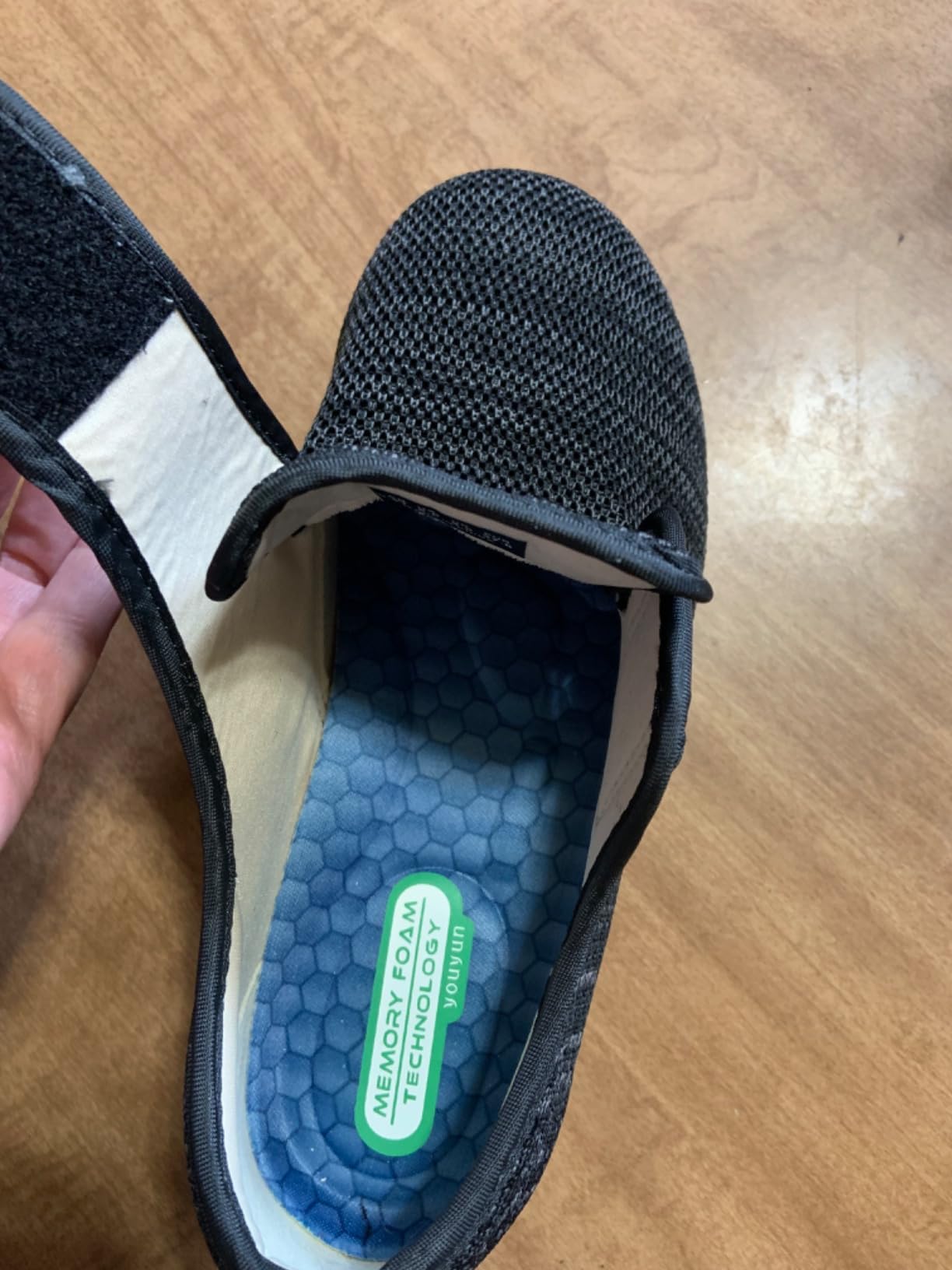 Women's Diabetic Shoes Wide Width Edema Shoes Breathable Memory Foam Lightweight Walking Sneakers for Elderly Swollen Feet customer photo 1