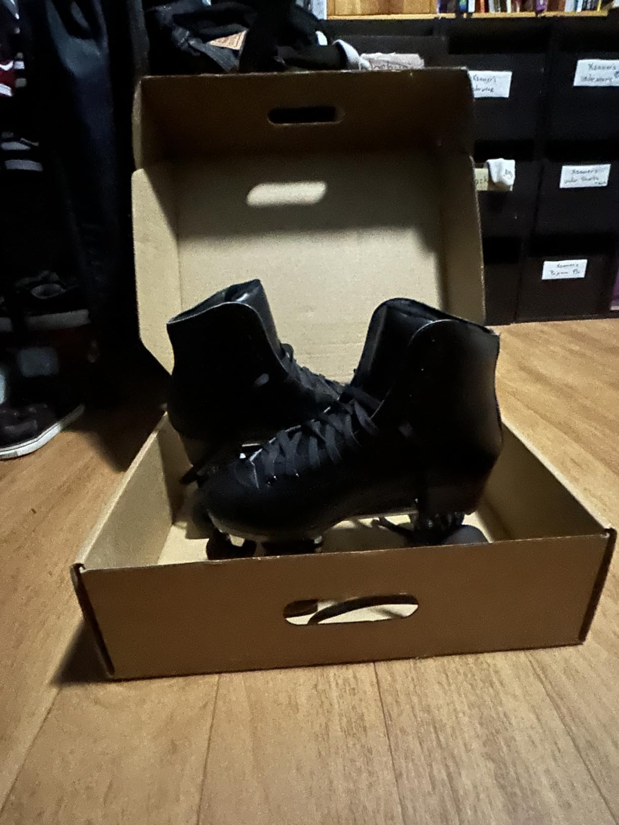 PAPAISON Roller Skates for Women and Men, Deluxe 2 Layer Microfiber Leather Double Row-Classic Roller Skates for Girls, Professional Outdoor Indoor Quad-Skates for Kids & Adults… customer photo 1