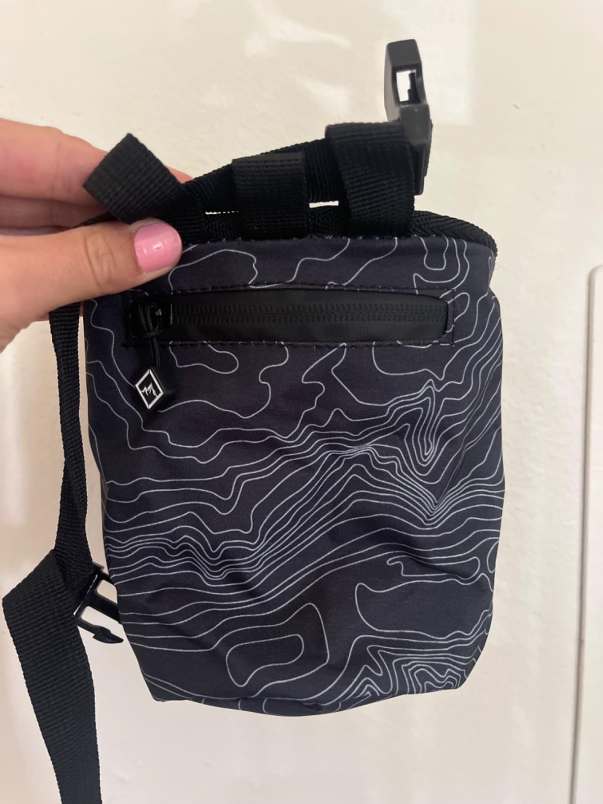 SURVIVOR Chalk Bag for Rock Climbing, Bouldering, Weightlifting, and More customer photo 1