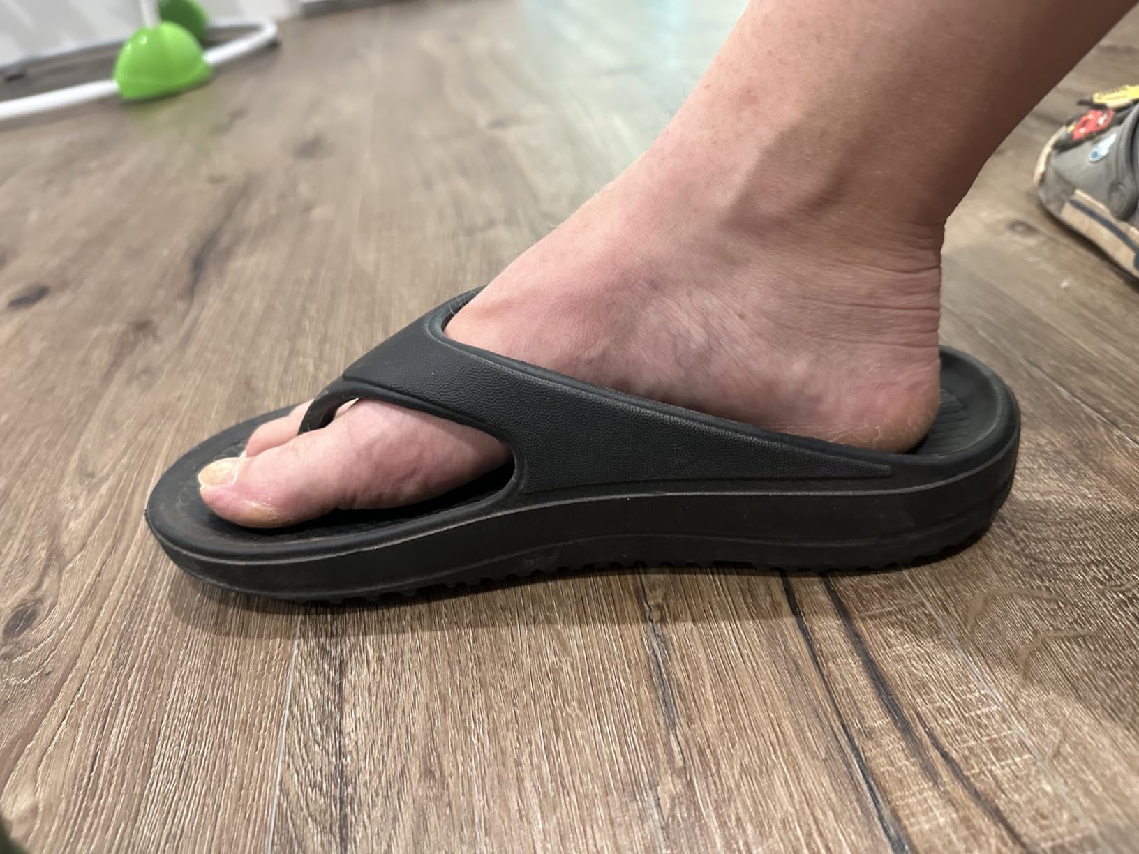 Orthopedic Sandals for Women, Arch Support Recovery Flip Flops customer photo 1