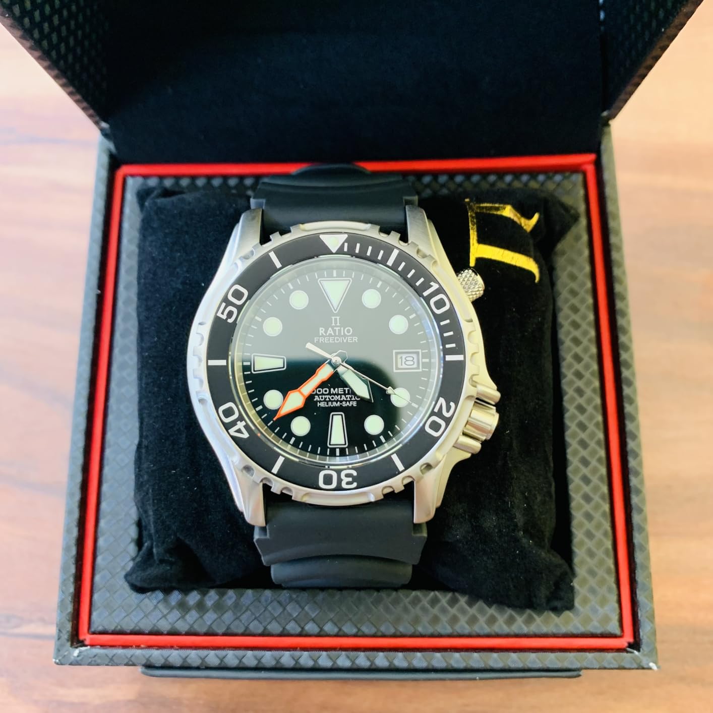RATIO FreeDiver Helium Safe Dive Watch Stainless Steel Automatic Diver Watch 1000M Water Resistant Diving Watch for Men customer photo 1