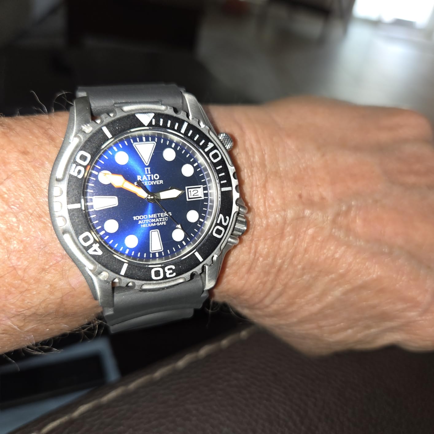 RATIO FreeDiver Helium Safe Dive Watch Stainless Steel Automatic Diver Watch 1000M Water Resistant Diving Watch for Men customer photo 2