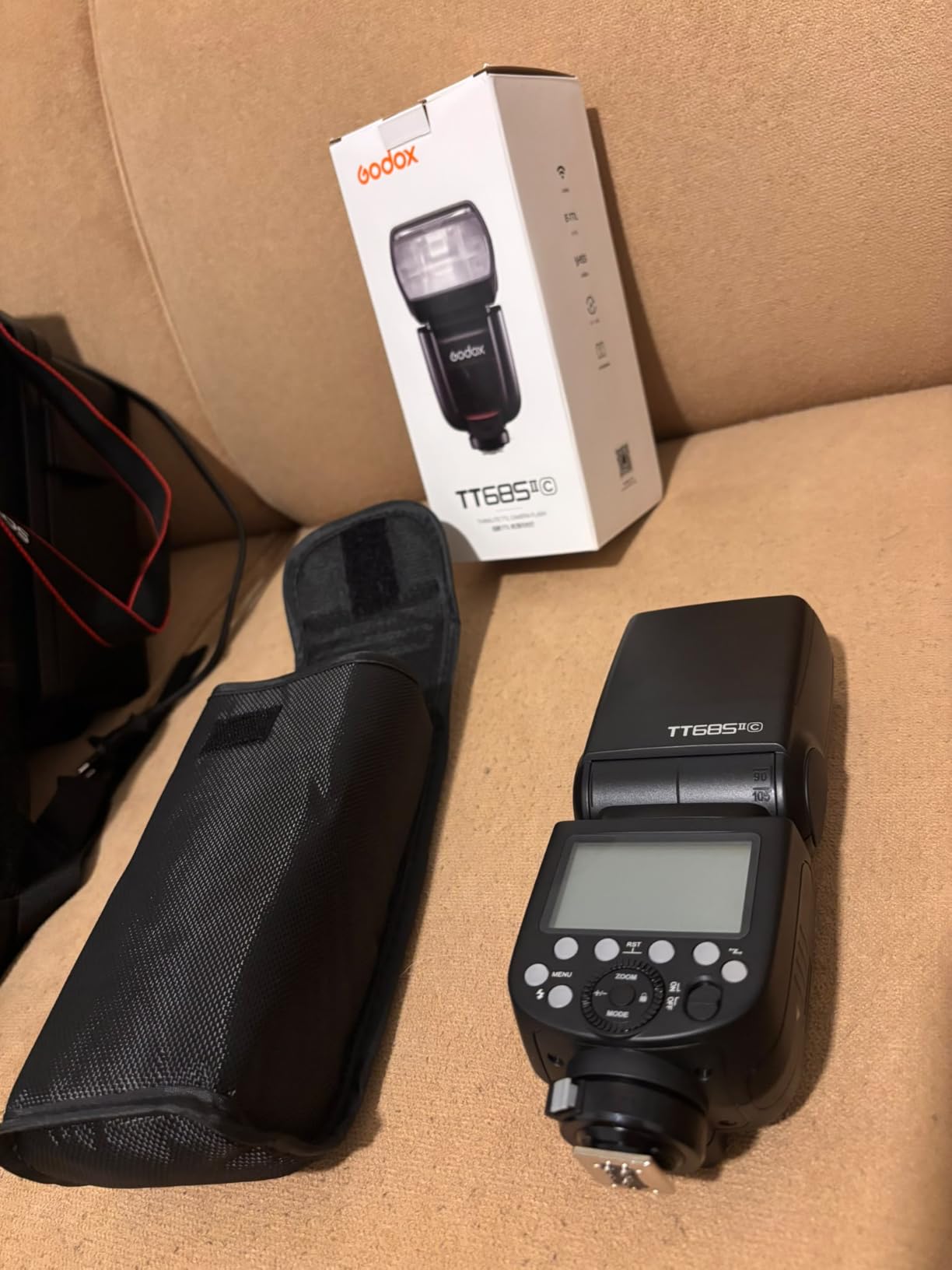 GODOX TT685II-C E-TTL Flash for Canon Speedlight Camera Flash, 2.4G Wireless | GN60, 1/8000s High-Speed Sync Speedlite Compatible with Canon 5D Mark IV 6D Mark II 7D 90D 250D R5 850D (Upgraded TT685C) customer photo 1