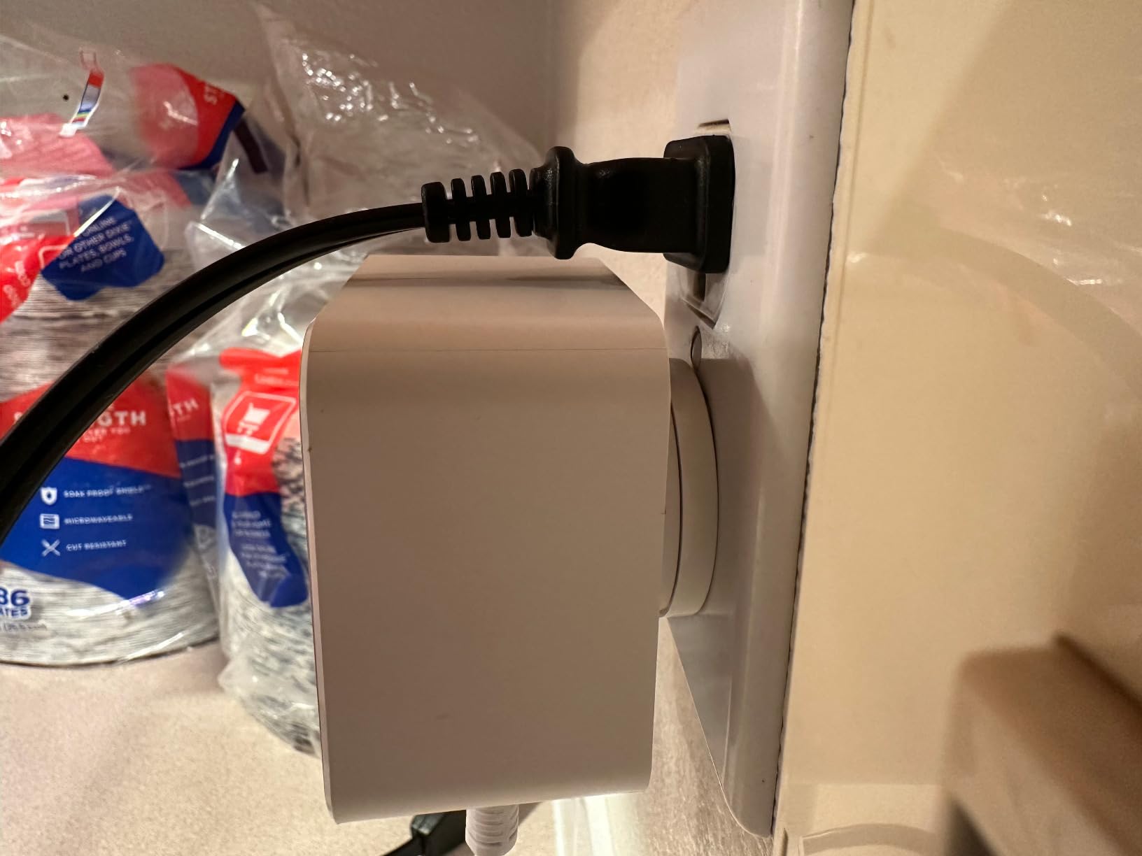 Eve Water Guard - Smart Home Water Leak Detector, 6.5 ft Sensing Cable, 100 dB Siren, (Apple HomeKit), App Notifications, Bluetooth, Thread customer photo 2