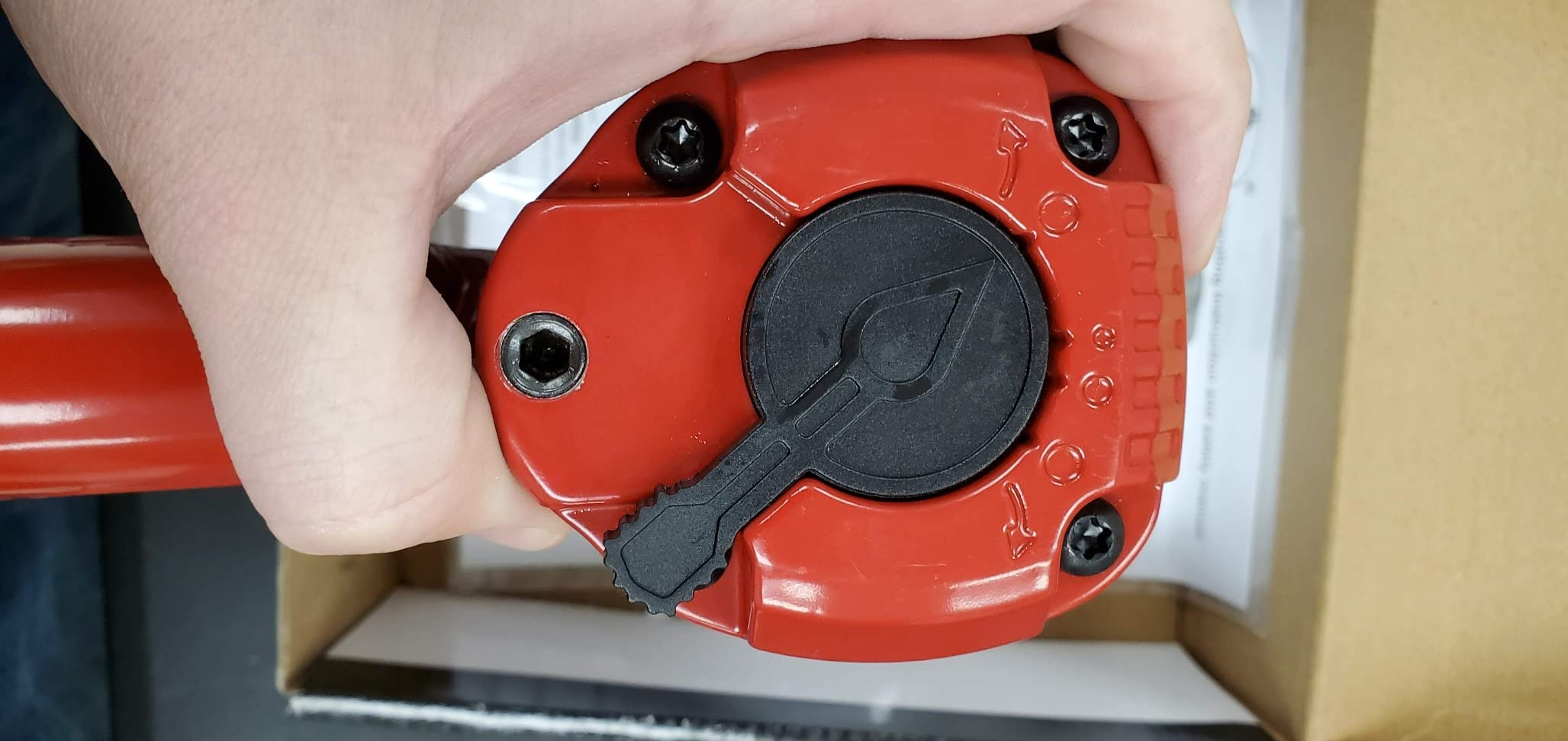 AEROPRO TOOLS 1/2-Inch Aluminum Air Impact Wrench(A398) customer photo 2
