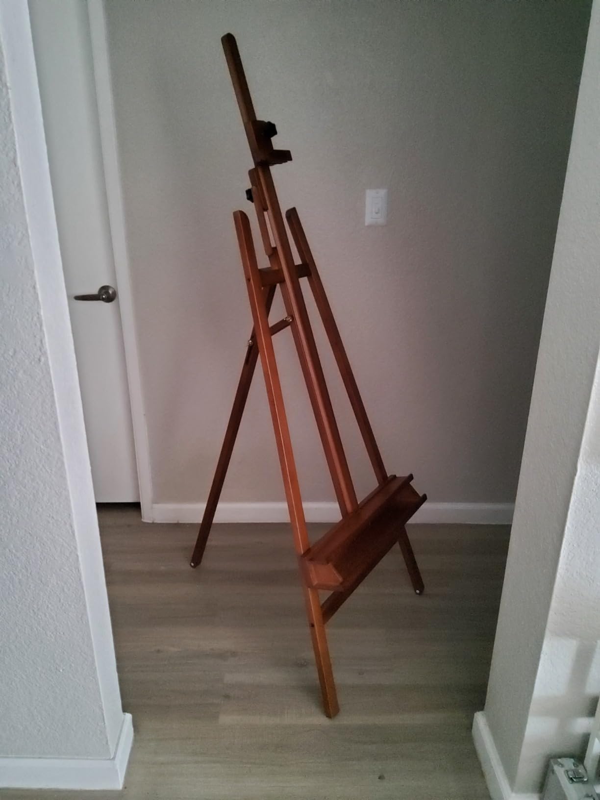 MEEDEN Large Easel Stand for Painting: Beech Wood Painting Easel for Adults customer photo 2
