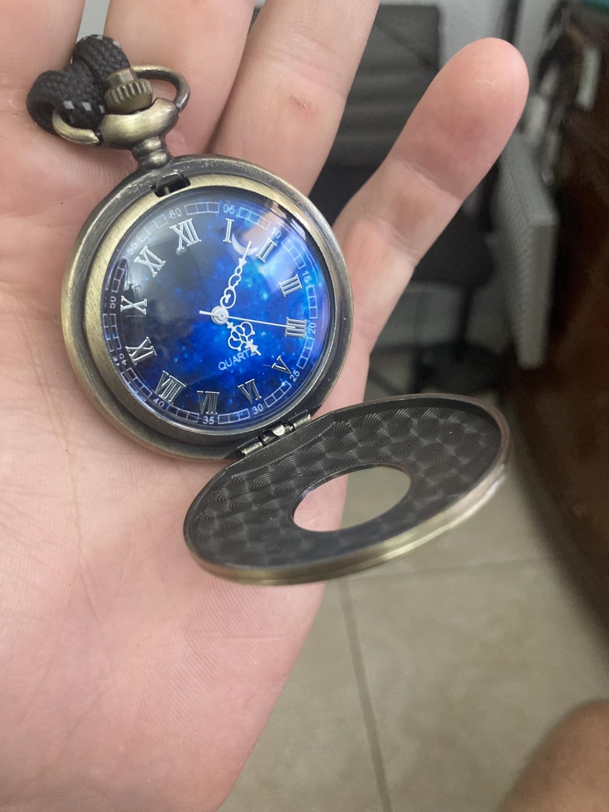 Tiong Roman Numerals Scale Quartz Pocket Watches with Chain Christmas Graduation Birthday Gifts Fathers Day customer photo 2