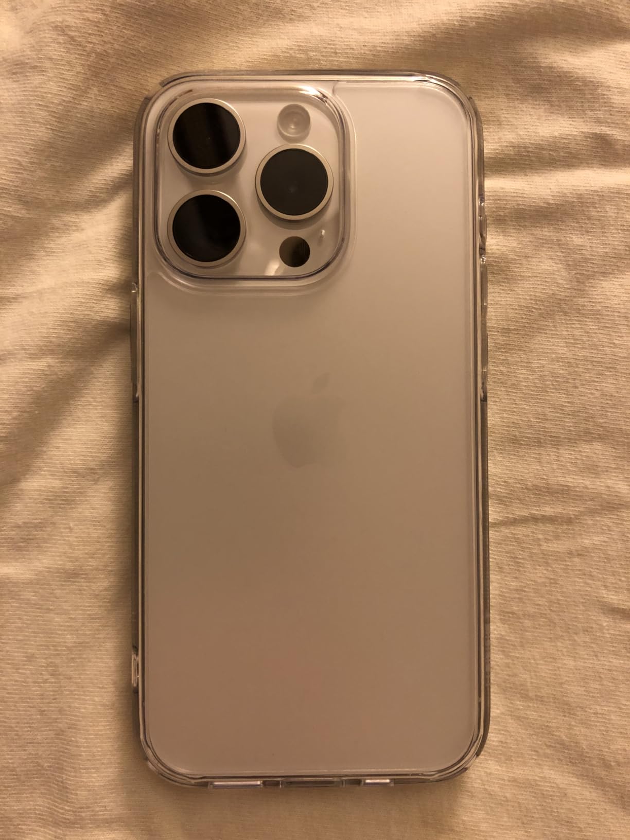 Spigen Ultra Hybrid for iPhone 14 Case, Crystal Clear | Anti-Yellowing Resin, Air Cushion Technology, Military-Grade Drop Protection, Raised Camera Protection, Wireless Charging customer photo 2