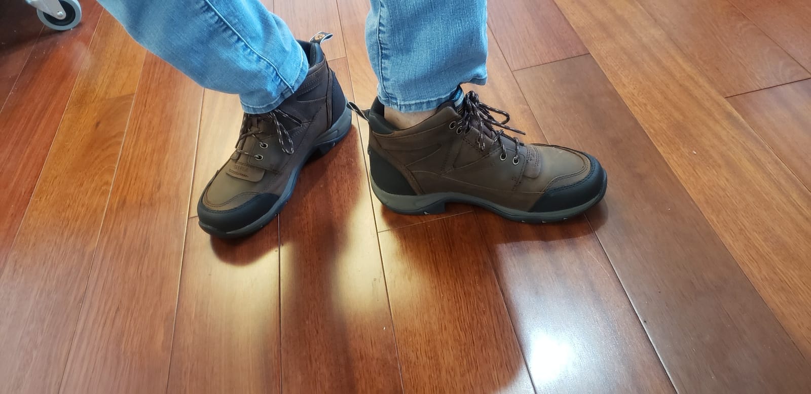 ARIAT Women's Terrain Waterproof Boots customer photo 2