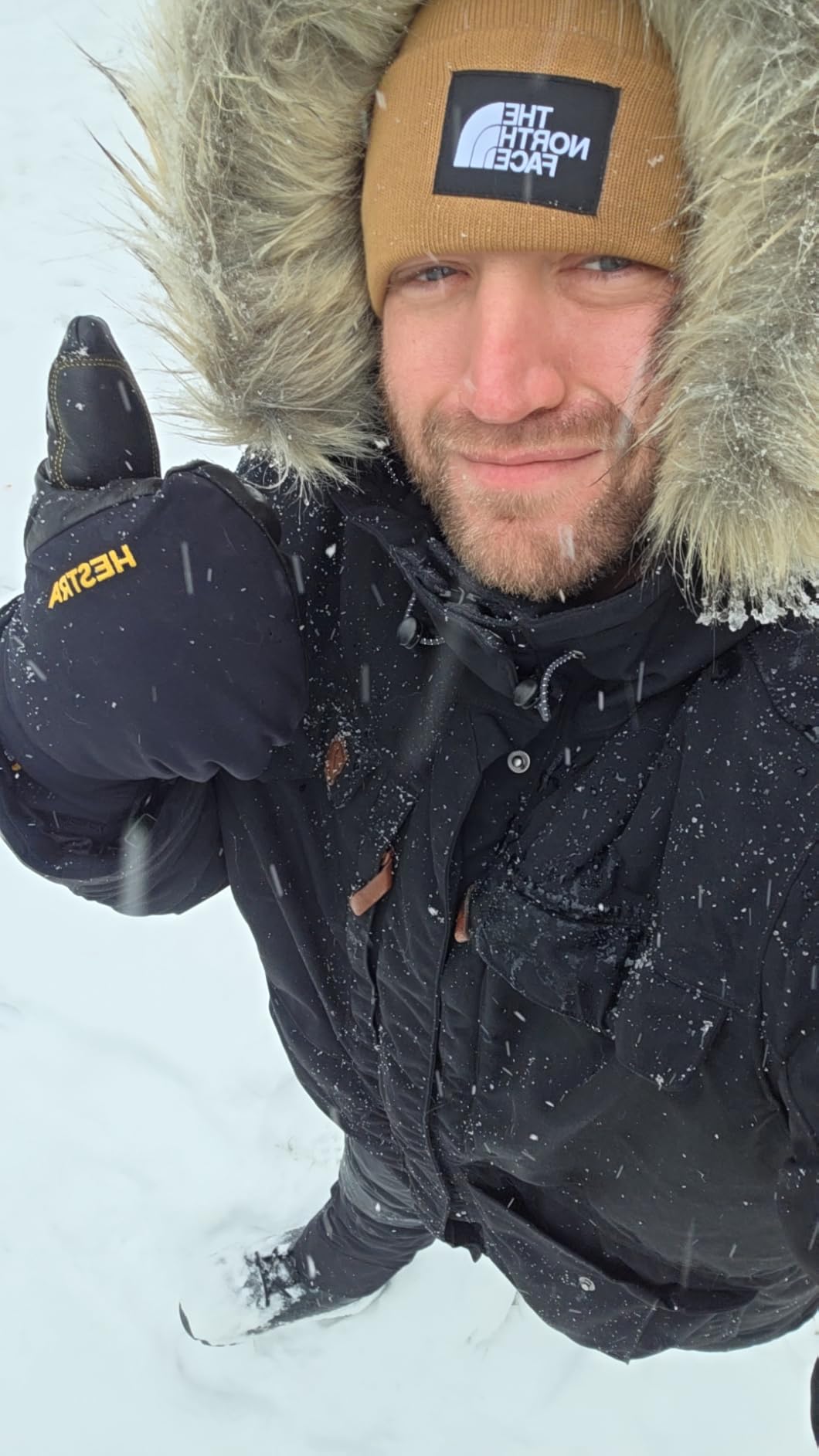 Fjallraven Nuuk Parka Men's Coat - Insulated Waterproof Durable Winter Jacket for Outdoor Wear customer photo 1