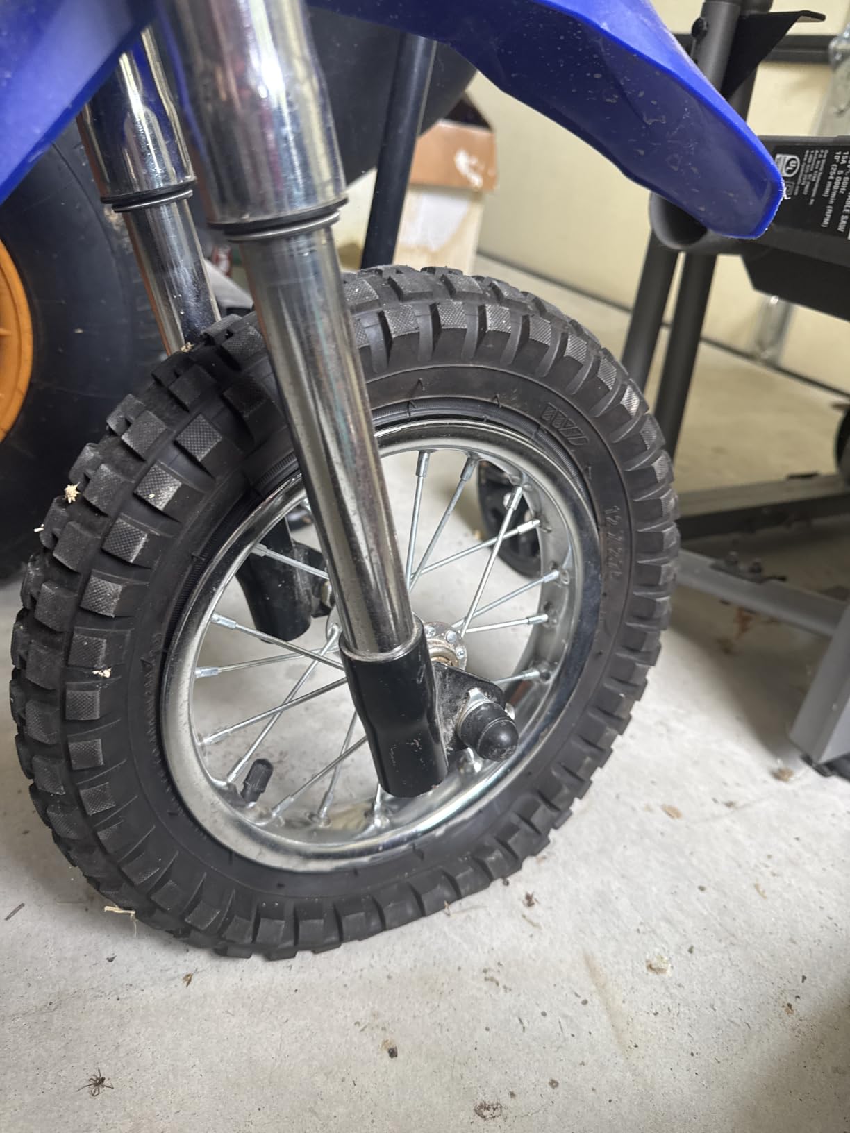 Hiboy DK1 36V Electric Dirt Bike for Kids, 300W & 15.5 MPH, Ages 3-10 customer photo 1
