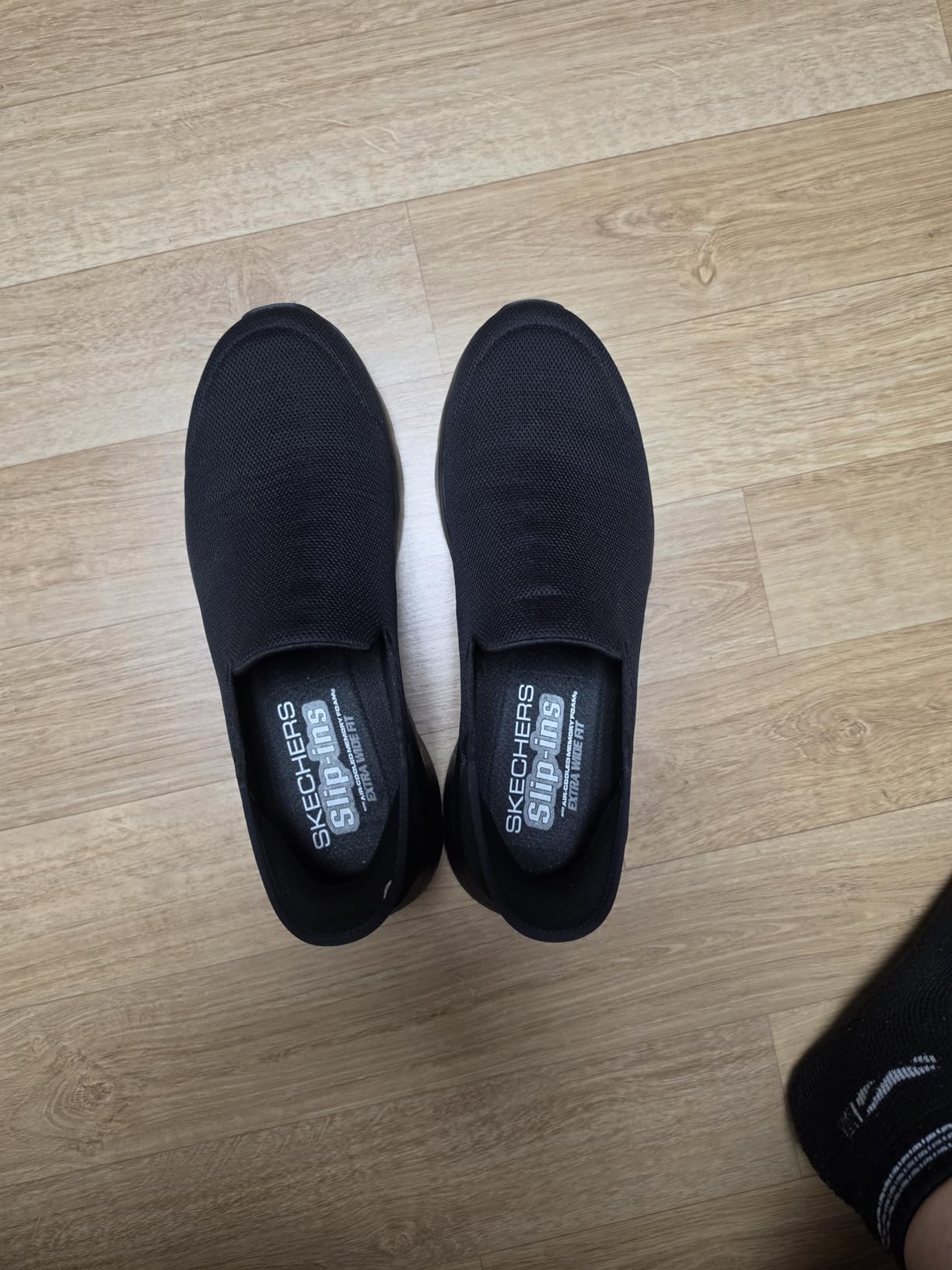 Skechers Men's Hands Free Slip-ins Go Walk Flex No Hands Sneaker customer photo 1