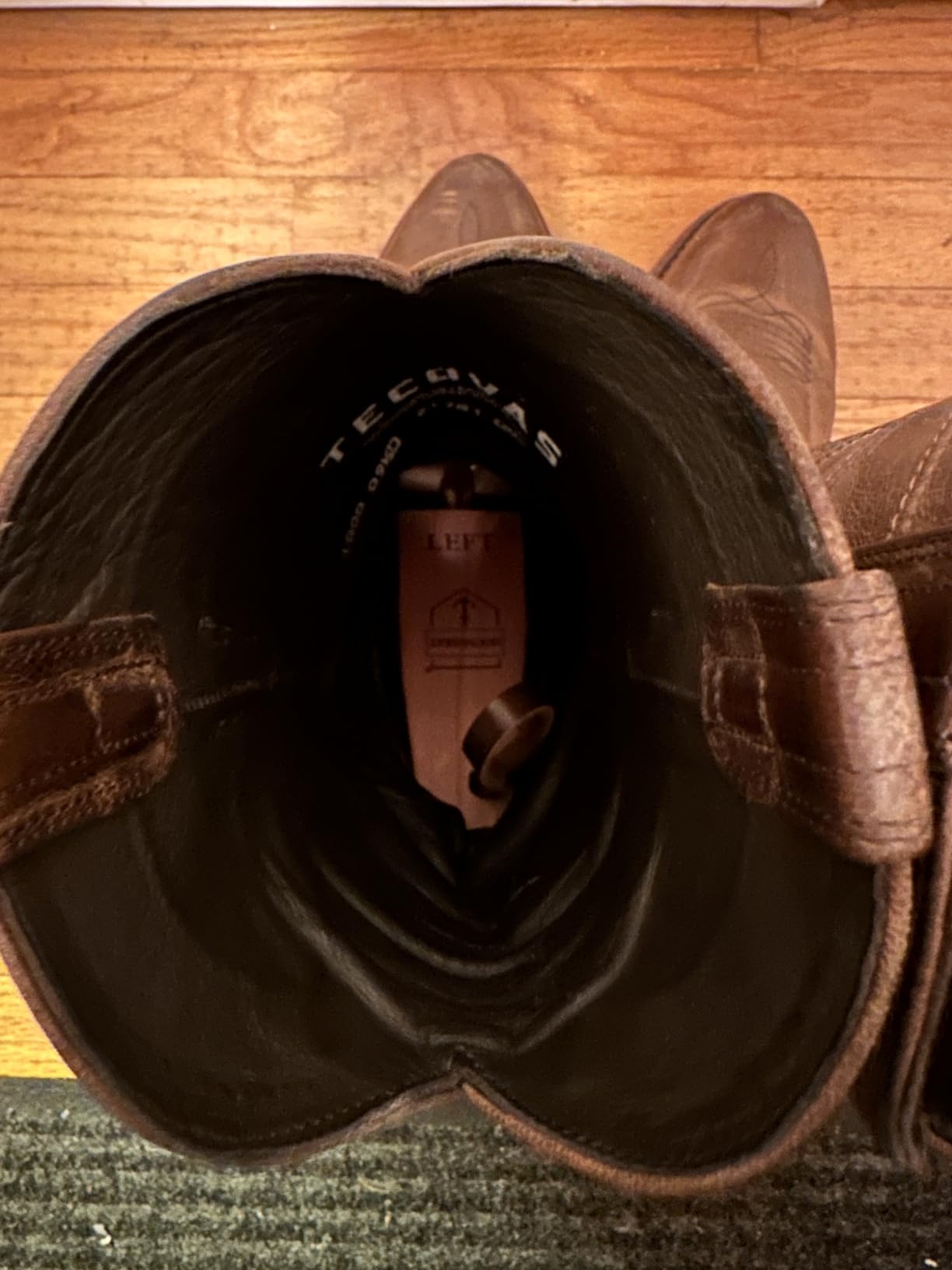 HOUNDSBAY Cowboy Boot Trees, Cedar Western Boot Tree for Men & Women, Shoe Tree for Boots, Boot Stretcher & Shaper customer photo 1