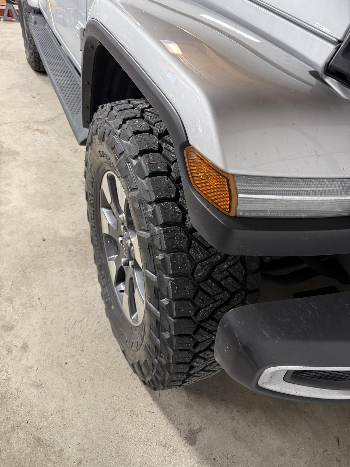 Nitto 275/60R20XL 116S NIT RECON GRAPPLER A/T, Black (218380) customer photo 2