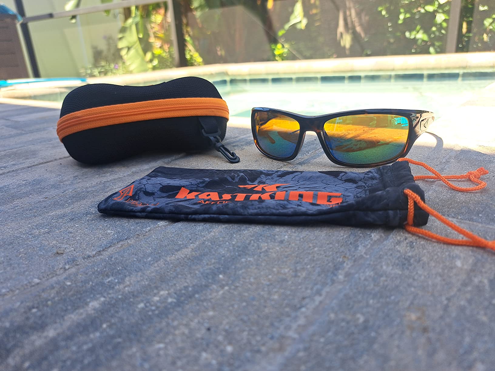 KastKing Ellijay Bifocal Polarized Sunglasses, Wrap Reader Sunglasses | PuriVex Water & Salt Repellent, Bi-Focal x1.5 x2.0 x2.5 Magnifications, UV Protection, Grilamid Frame, Lightweight customer photo 2