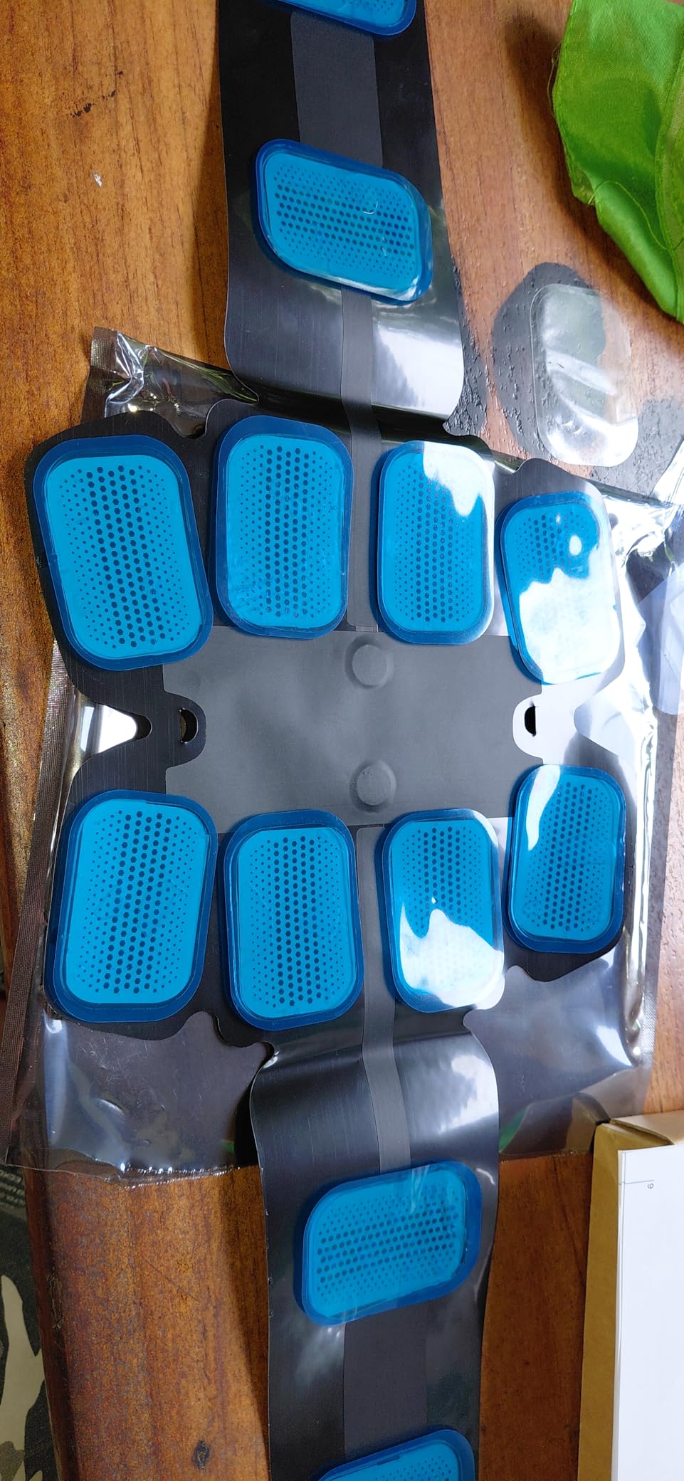 BLASET ABS Stimulator, Ab Toning Belt Trainer, Workout Equipment for Men & Women - BFB-11 customer photo 2