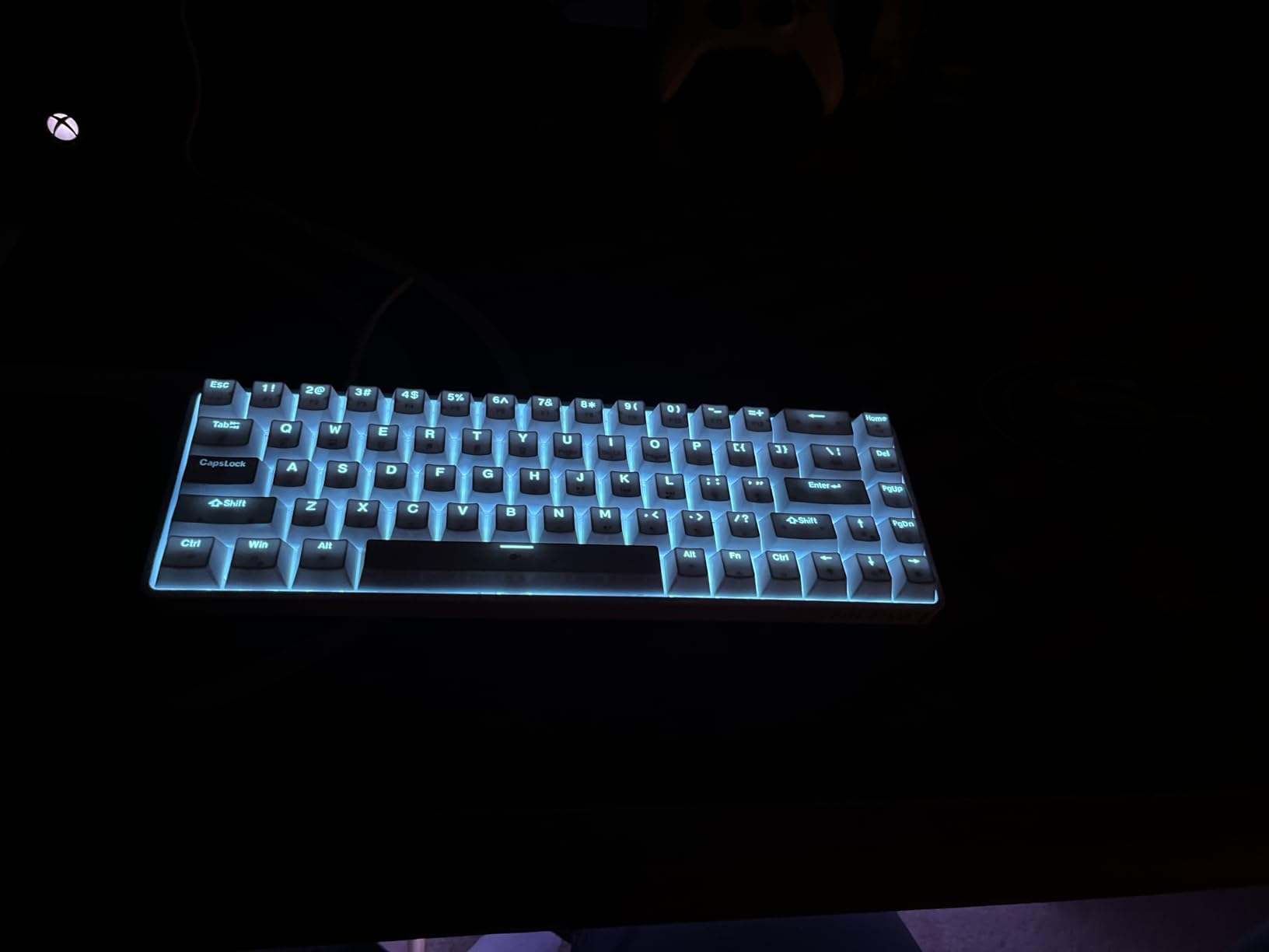 DIERYA T68SE 60% Gaming Mechanical Keyboard,Ultra Compact Mini 68 Key with Red Switches Wired Keyboard,Anti-Ghosting Keys, for Windows Laptops and PC Gamers,White customer photo 2