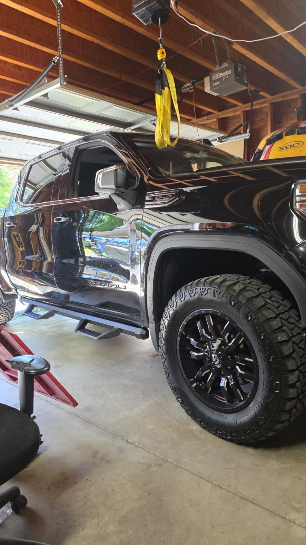 SMANOW Running Boards for 2019-2026 Silverado/GMC Sierra 1500 Crew Cab customer photo 2