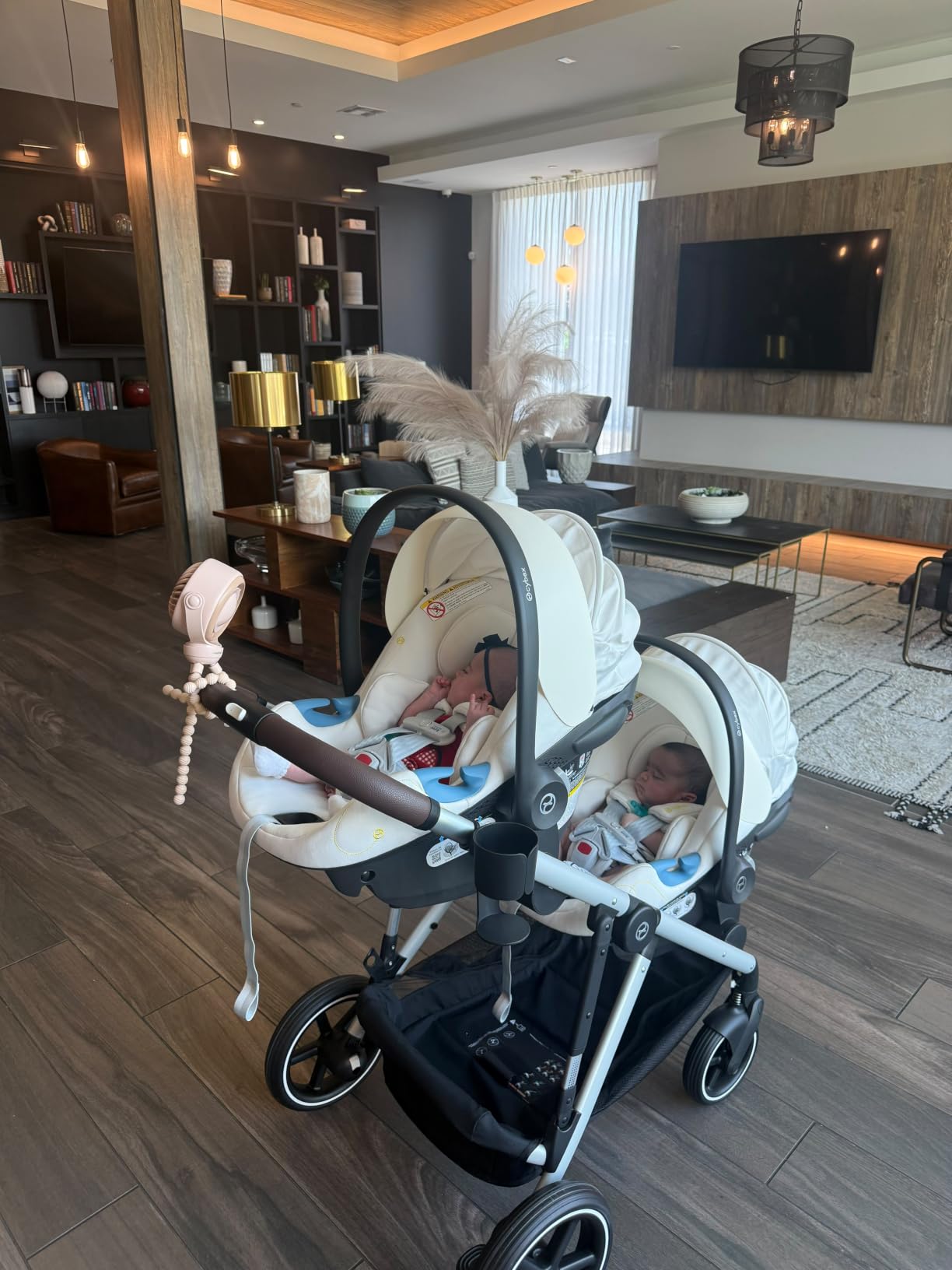 Cybex Gazelle S All-in-One Toddler and Baby Stroller with Over 20 Modular Configurations, Ergonomic Near-Flat Recline, Shopper Basket, and Compact Fold, Moon Black, Silver Frame customer photo 2