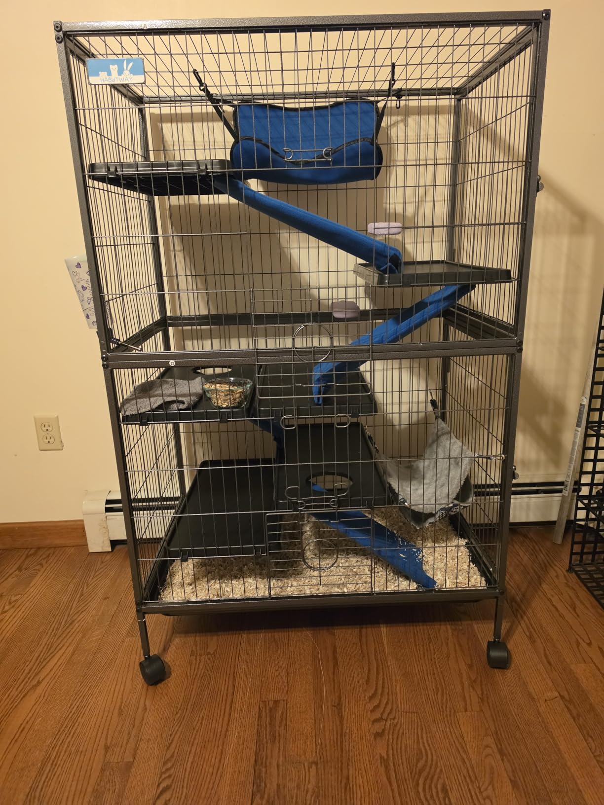 HABUTWAY 50''H Metal Small Animal Cages, Rolling Chinchilla Cage with Removable Ramps, Lagre Cage for Chinchillas/Guinea Pigs/Rabbit, Ferret Cages with Hammock & 5 Tiers, Black customer photo 1
