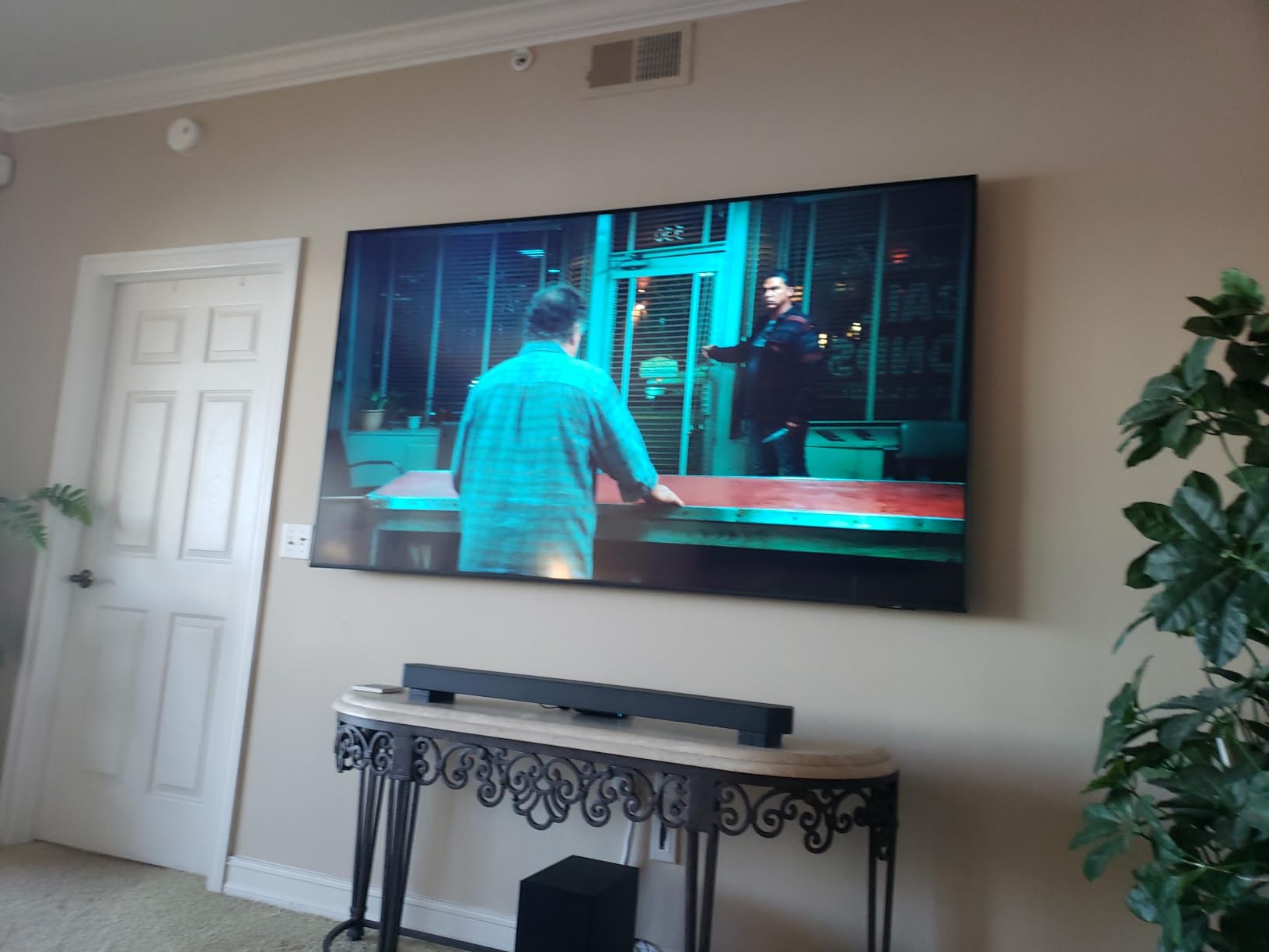 SAMSUNG 85-Inch Class QLED 4K Q70C Series Quantum HDR, Dual LED, Object Tracking Sound Lite, Q-Symphony, Motion Xcelerator Turbo+, Gaming Hub, Smart TV with Alexa Built-in (QN85Q70C, 2023 Model),Black customer photo 1