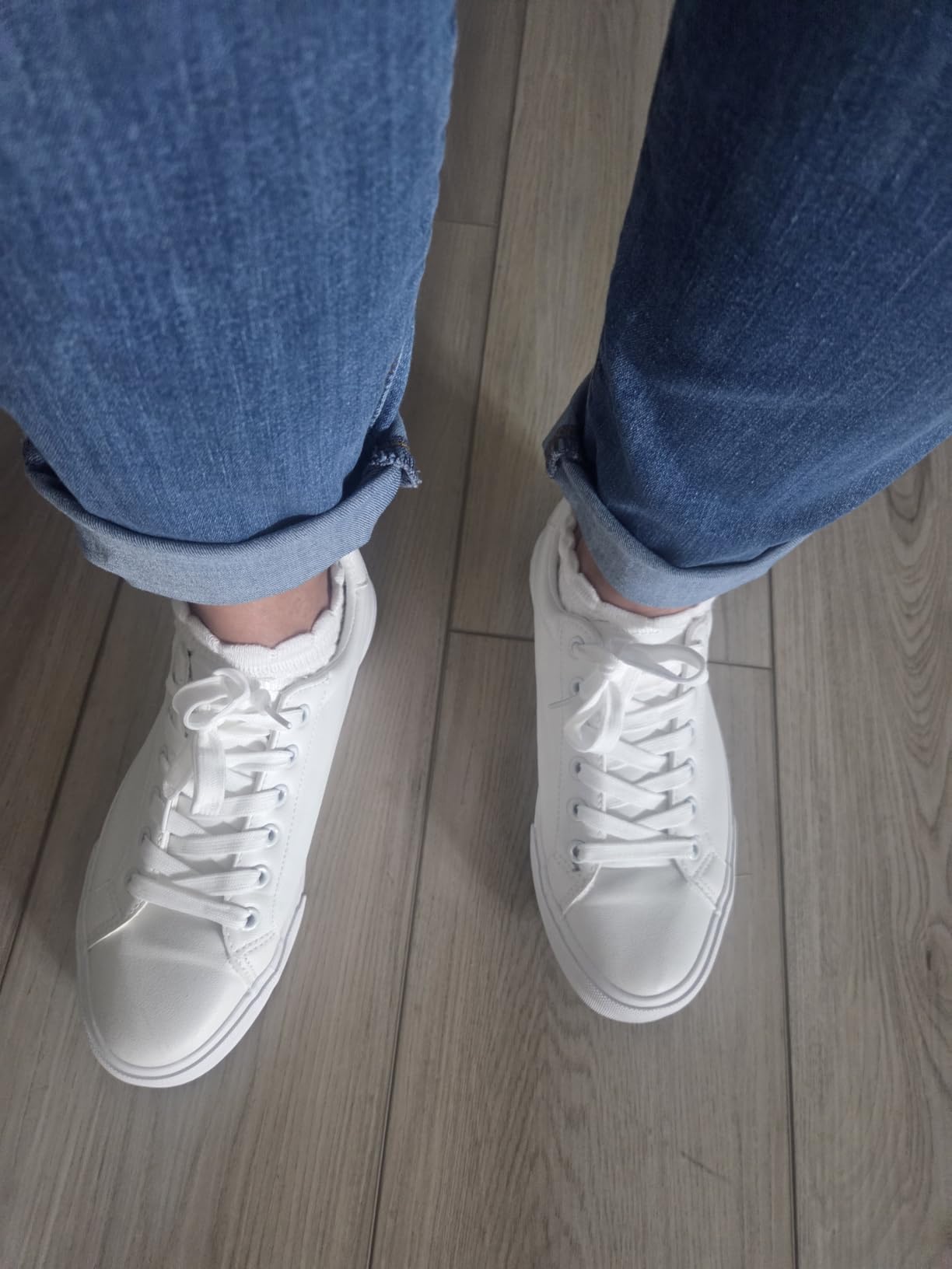 SERNIAL Womens White Tennis Shoes PU Leather Casual Sneakers customer photo 1