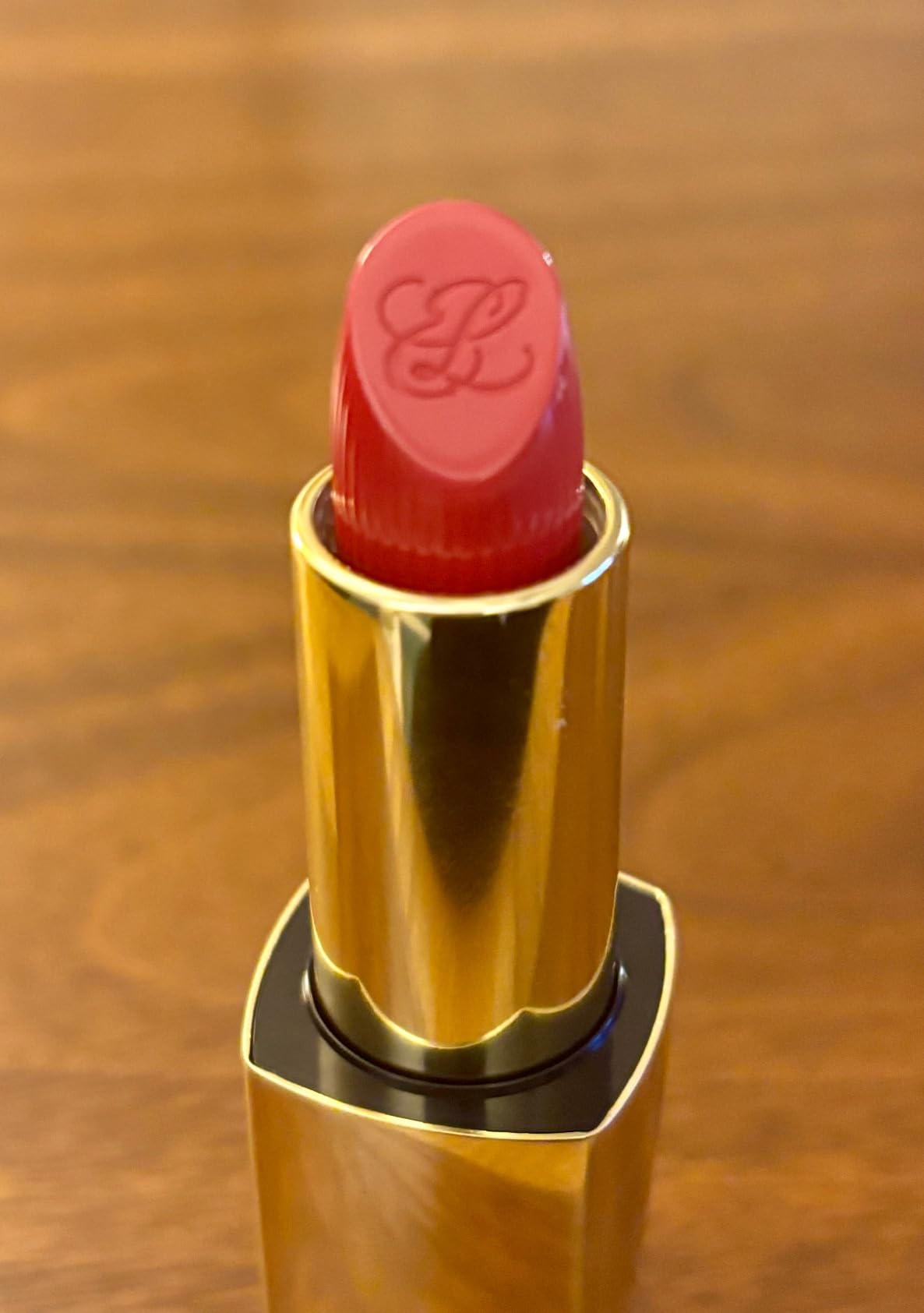 Estée Lauder Pure Color Long-Lasting Hi-Lustre Lipstick for Women | Shimmer Finish, 0.12 Ounce customer photo 1