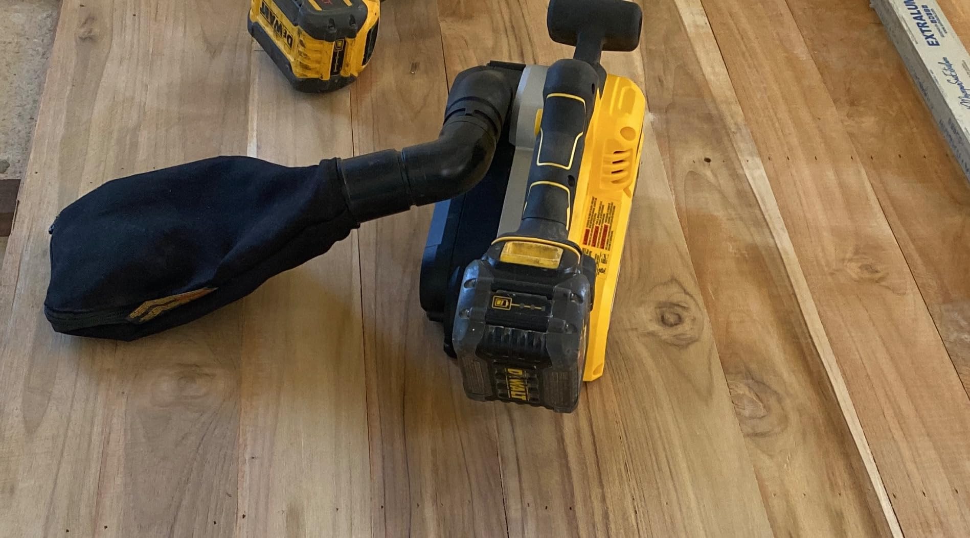 DEWALT 20V MAX* Belt Sander, Cordless, Brushless, Tool Only (DCW220B) customer photo 2