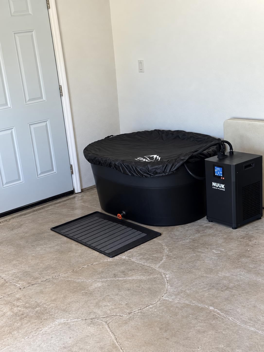 COSFUN 100 Gallon Oval Stock Tank Cover,Waterproof Dust Proof Anti-UV Ice Bath Cover,Keep Water Trough Clean(Elastic Bottom,Black) customer photo 1