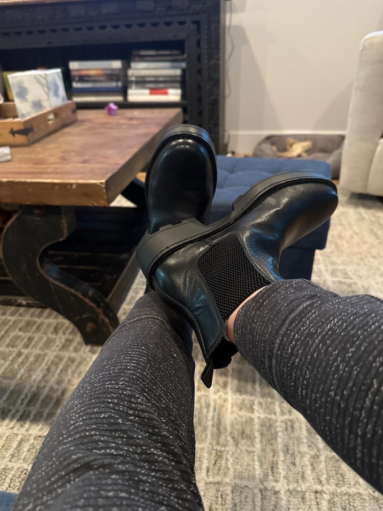 BORN Women's Verona Chelsea Boots customer photo 1