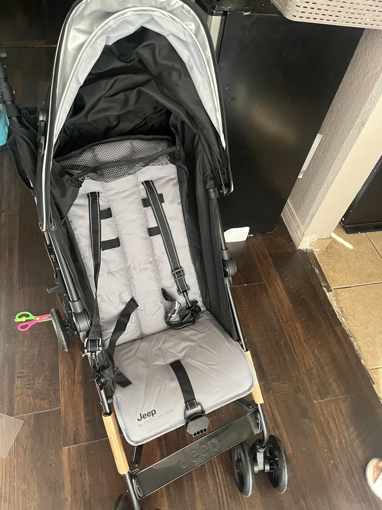 Jeep AdventureGlyde Stroller by Delta Children - Lightweight Travel Stroller with Smoothest Ride & Compact Fold, 3-Position Recline, Extra Large Storage Basket, Black/Grey customer photo 2