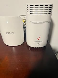 Amazon eero Pro 7 tri-band mesh Wi-Fi 7 router (newest model) - Supports internet plans up to 5 Gbps, Coverage up to 6,000 sq. ft., 3-pack customer photo 2