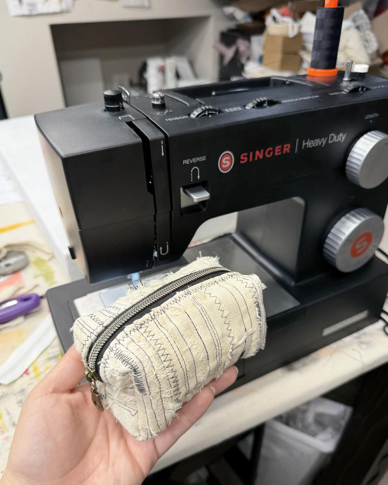 SINGER 4432 (Black) High Speed Heavy Duty Sewing Machine + Accessory Kit | 32 stitches deliver 110 applications, 50% more power, for thick fabrics, 1100 stitches/ minute, 1-step buttonhole customer photo 2