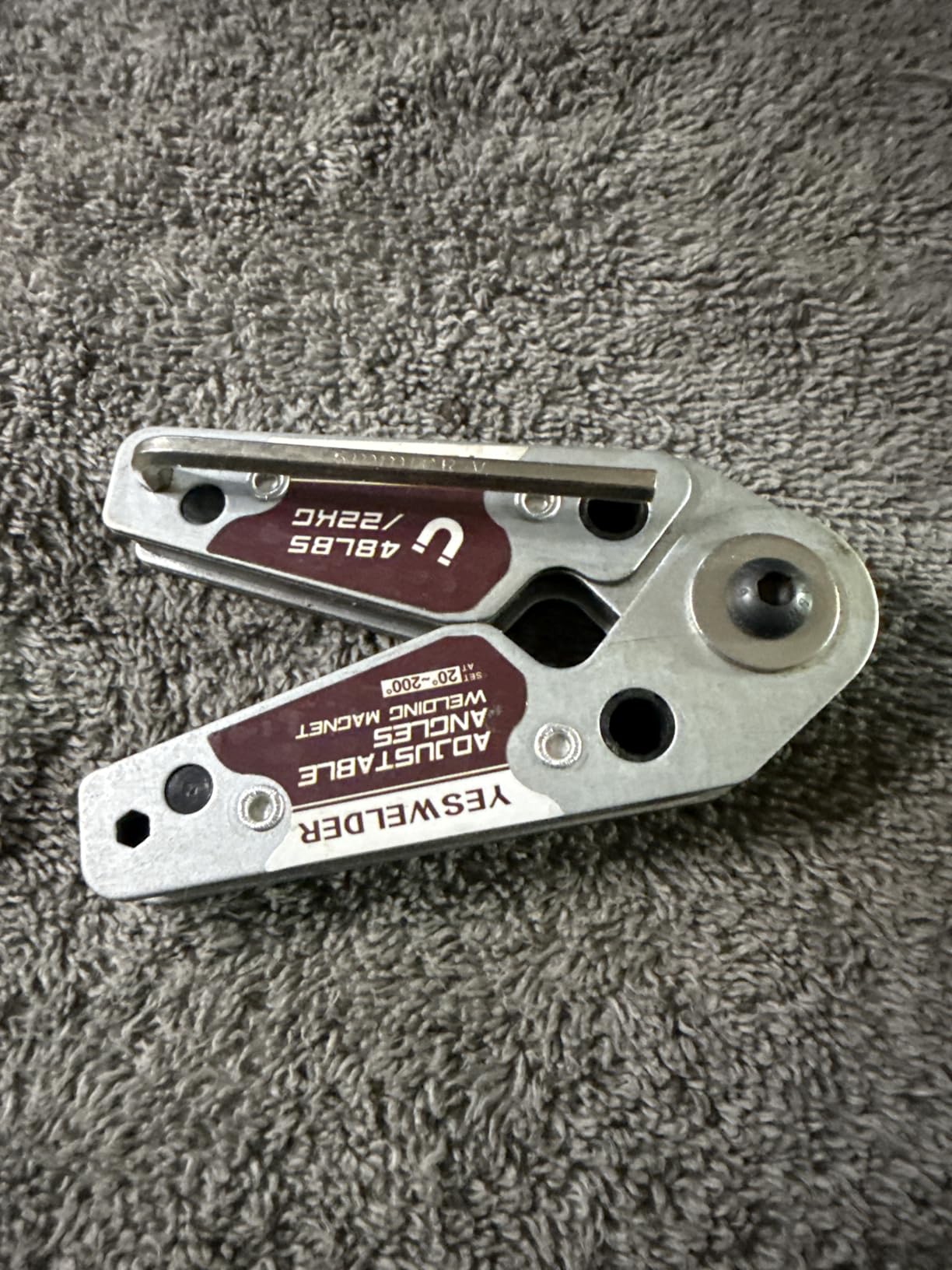 YESWELDER Adjustable Angle Welding Magnet 20-200° Welding Magnet of 77LBs customer photo 1