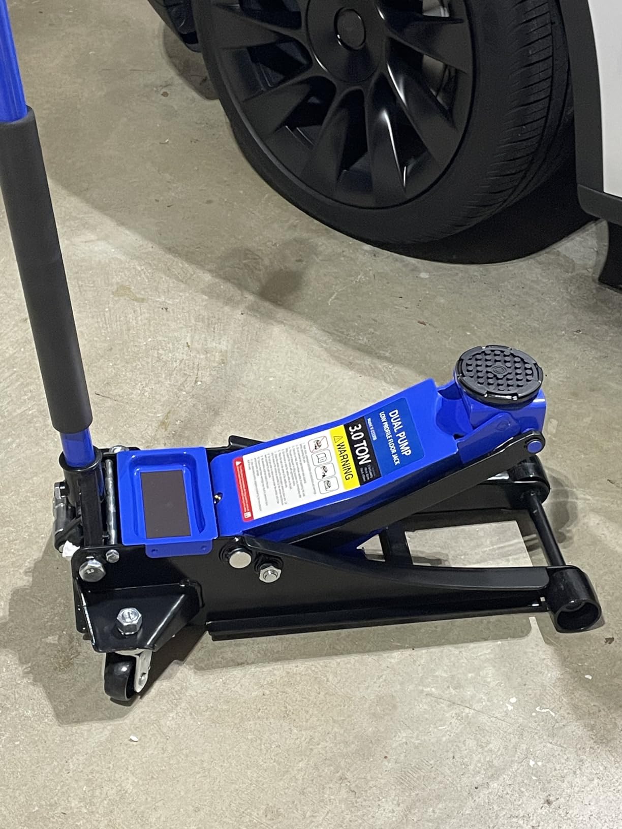 3 Ton Low Profile Floor Jack, Professional Low Profile Hydraulic Jack, Heavy Duty Steel Racing Floor Jack with Dual Piston Quick Lift Pump, 3 Ton (6,600 lb) Capacity, Lift Range 3.3