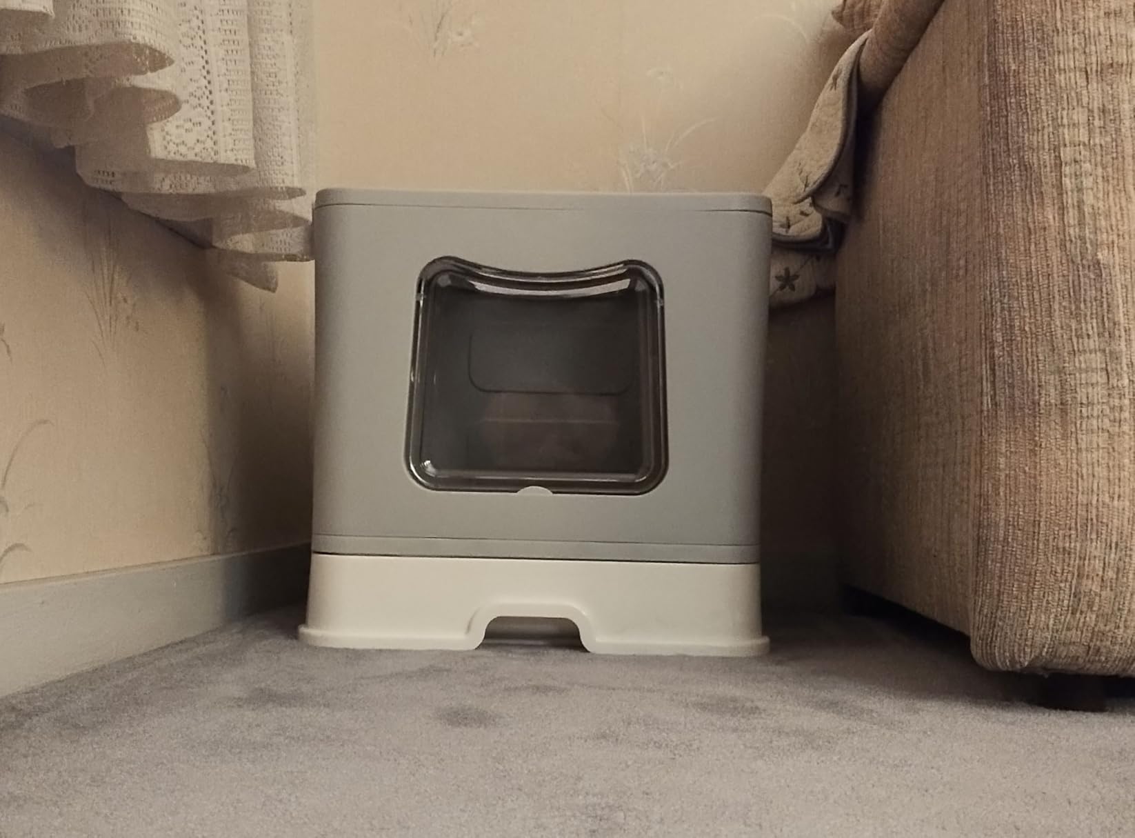 XL Foldable Cat Litter Box with Lid - Jumbo Enclosed Potty - Top Entry Anti-Splashing Toilet - Includes Scoop & 2-in-1 Cleaning Brush (Black) customer photo 2