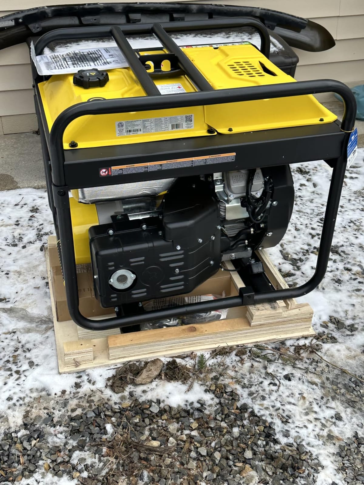 Champion Power Equipment 15,000-Watt Electric Start Tri Fuel Home Backup Portable Generator with CO Shield customer photo 2