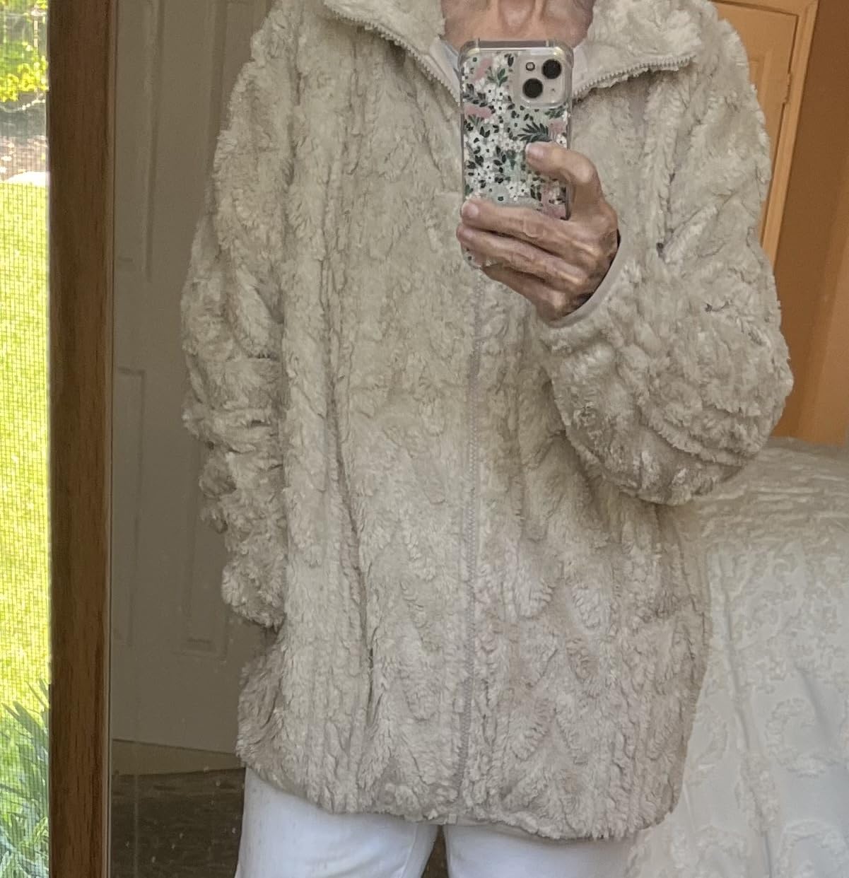 Dokotoo Winter Fleece Jacket for Women 2026 Zipper Casual Coat with Pockets customer photo 1