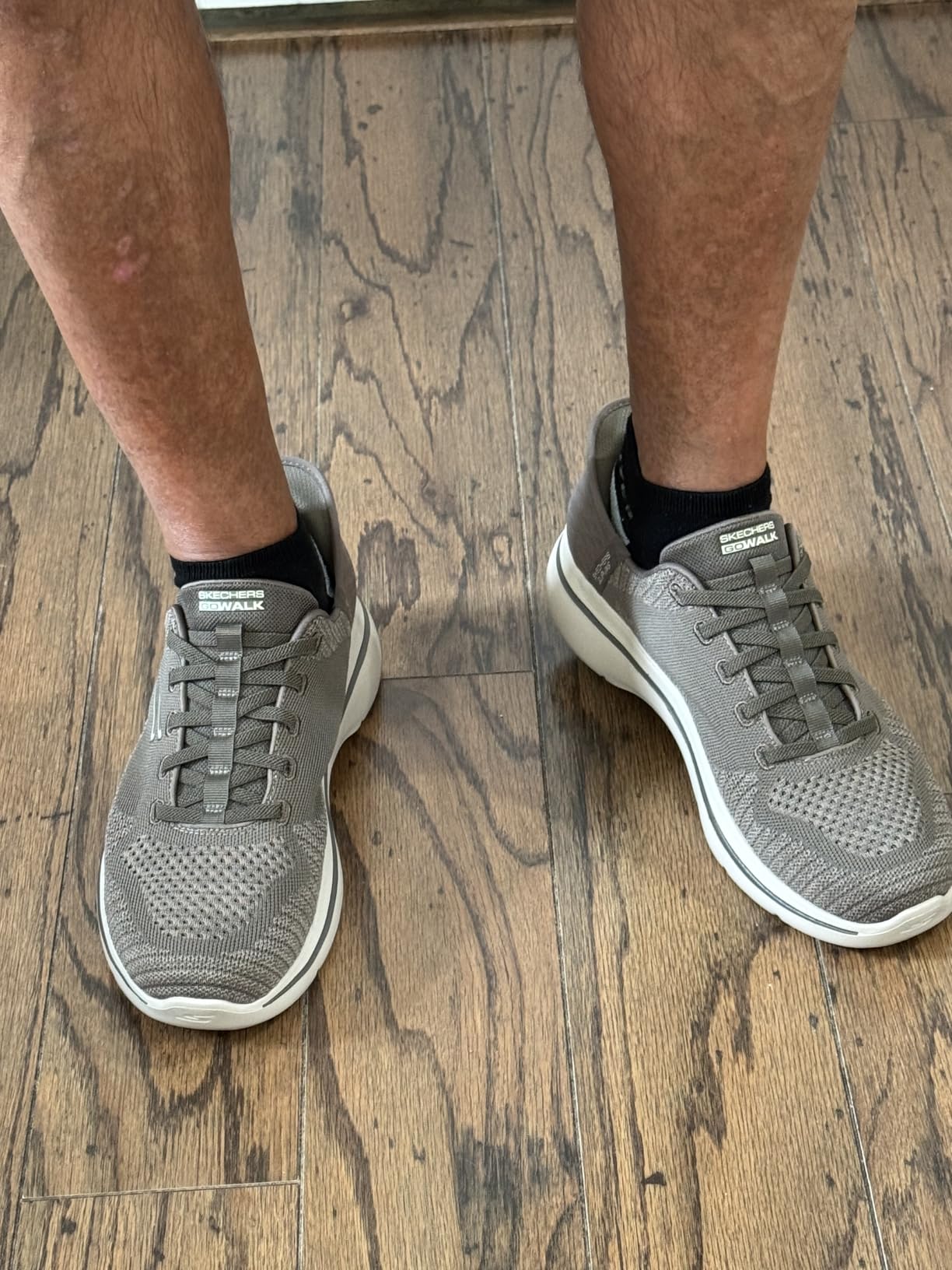 Skechers Men's Go Walk Arch Fit 2.0 Grand Select Slip-in Sneaker customer photo 2