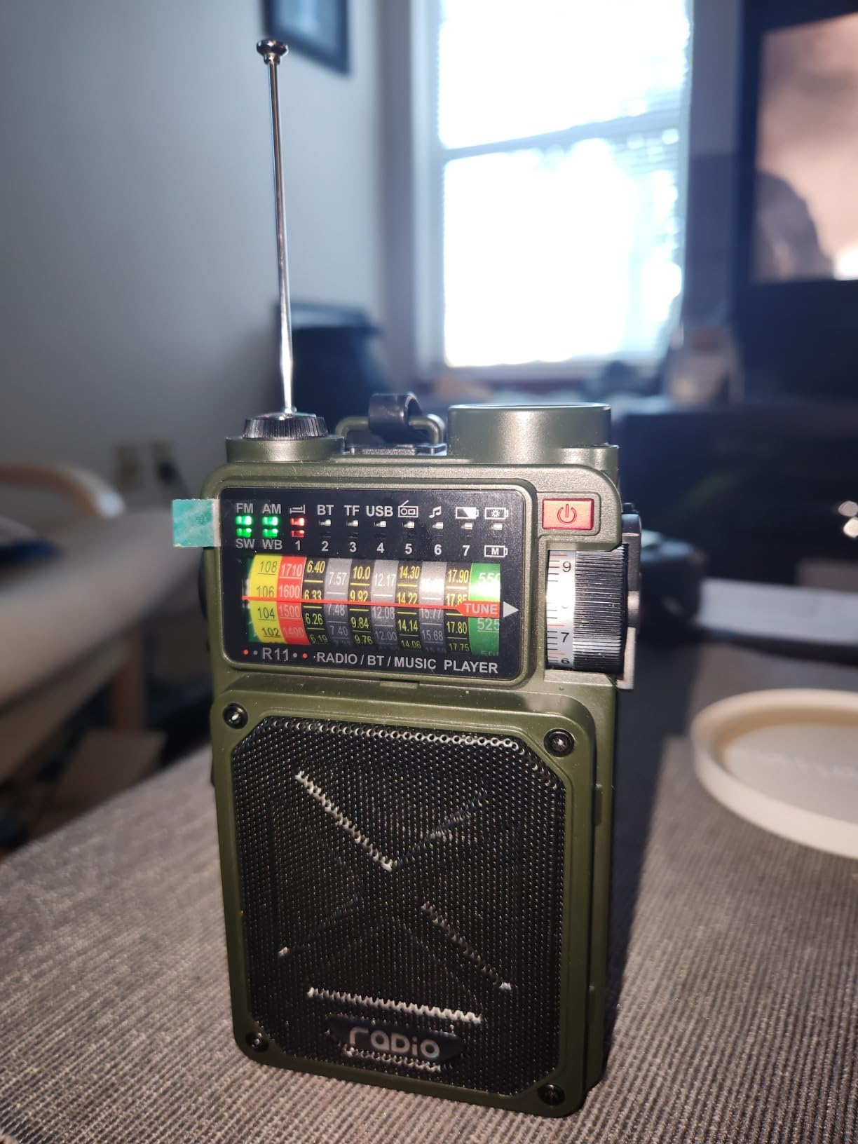 Emergency Radio Hand Crank Solar - NOAA/AM/FM Shortwave Radio for Camping customer photo 2