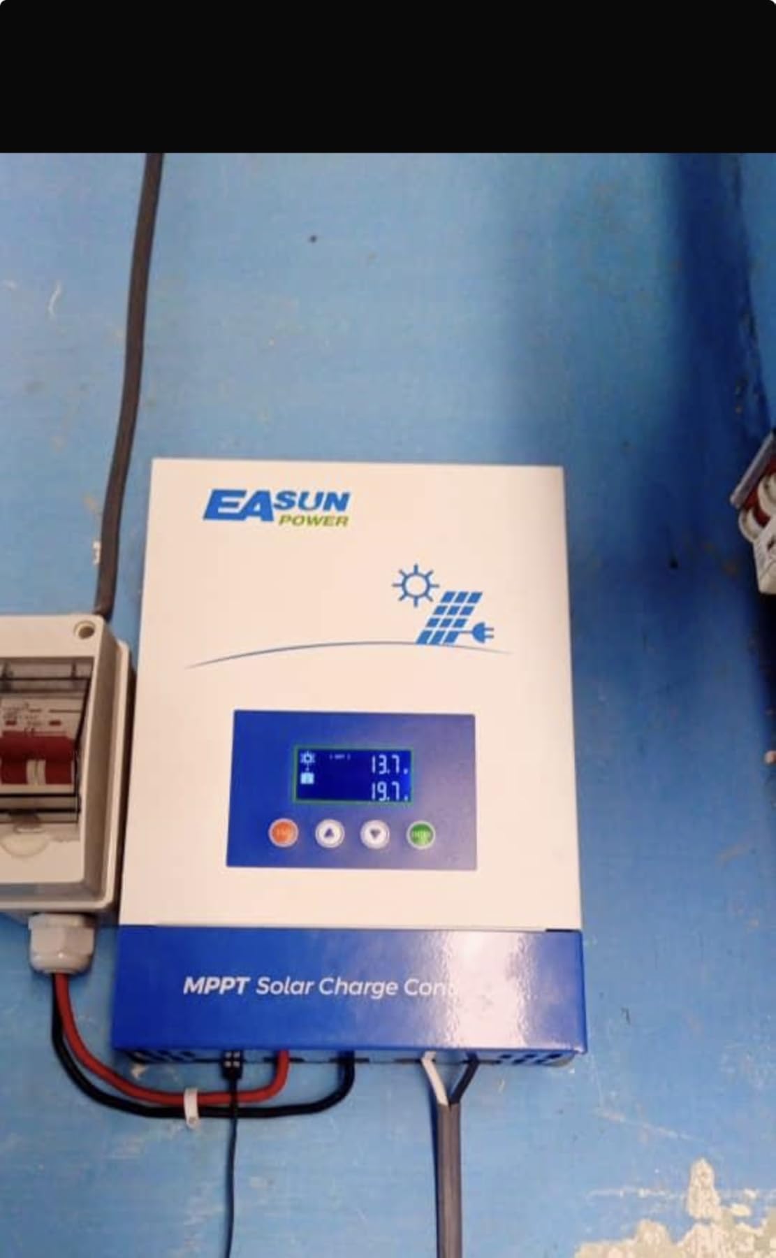 POWLAND 100A MPPT Solar Charge Controller,12V/24V/36V/48V Auto,Max Input 150V LCD Display Regulator Intelligent Regulator Charge Controller customer photo 2