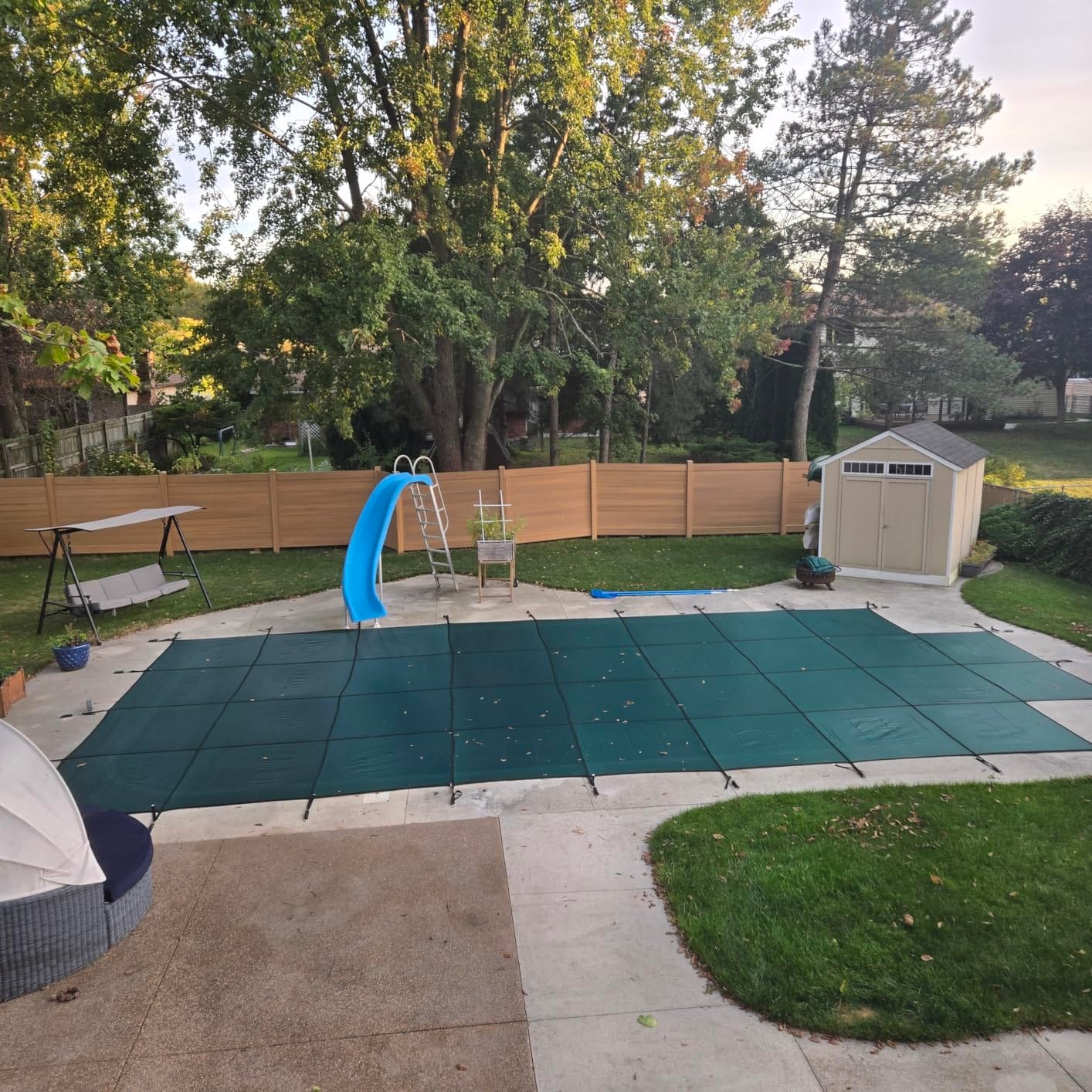 iCOVER Inground Pool Safety Cover, 16x32ft Rectangle Winter Safety Pool Cover for Inground Swimming Pools, Winter Pool Cover, Pool Covers for Inground Pools, Triple Stitched for High Strength, Blue customer photo 1