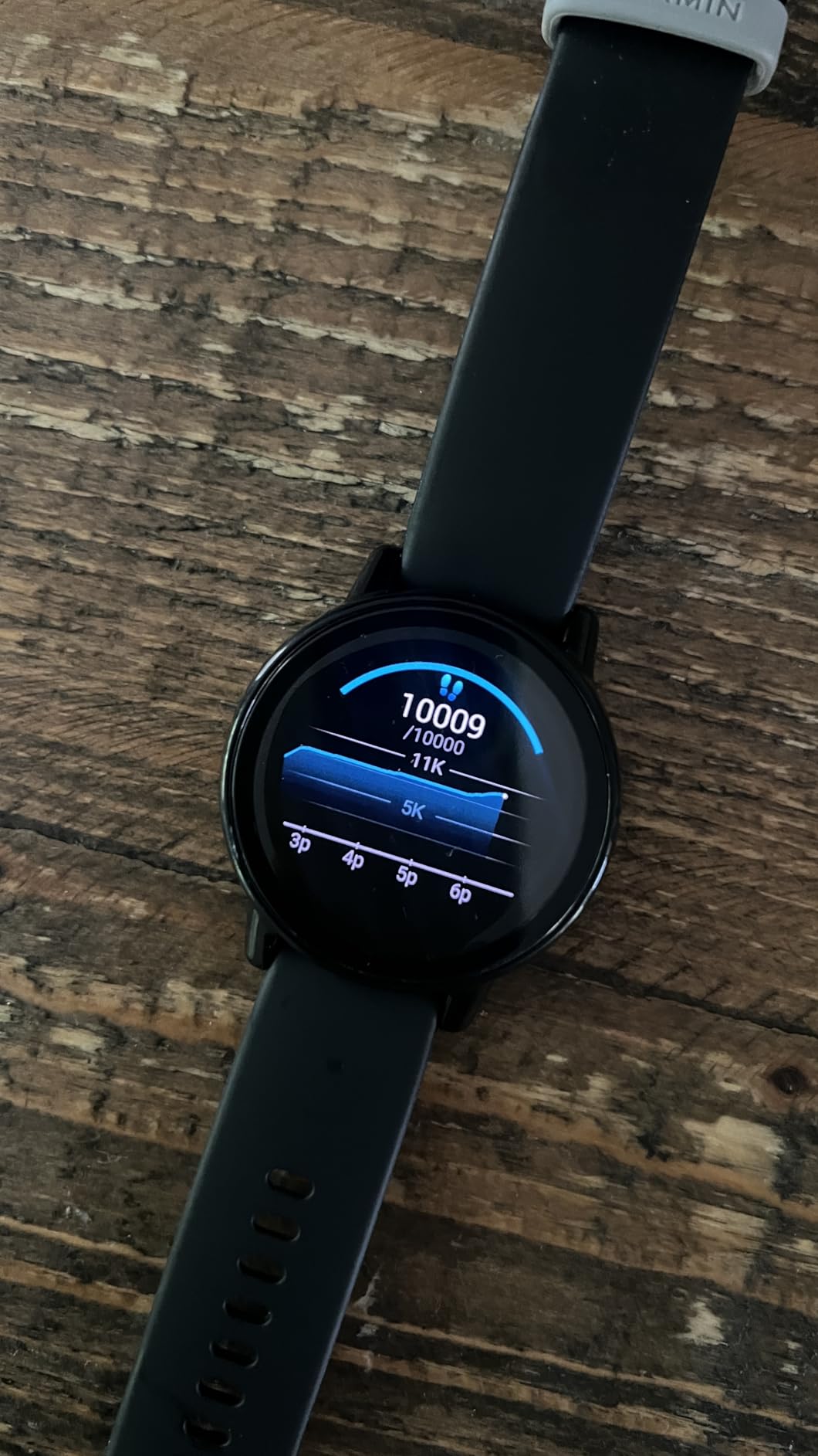 Garmin vívoactive 5, Health & Fitness GPS Smartwatch, 42mm, Orchid customer photo 1
